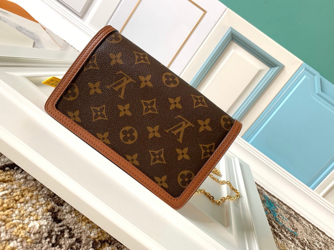 [TOP] Louis Vuitton LV Dauphine Chain Wallet Reverse Monogram Purse