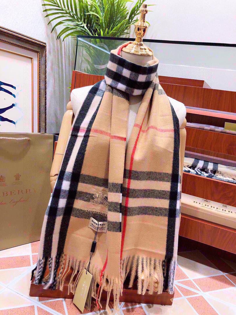 [TOP] BURBERRY Wool Scarf