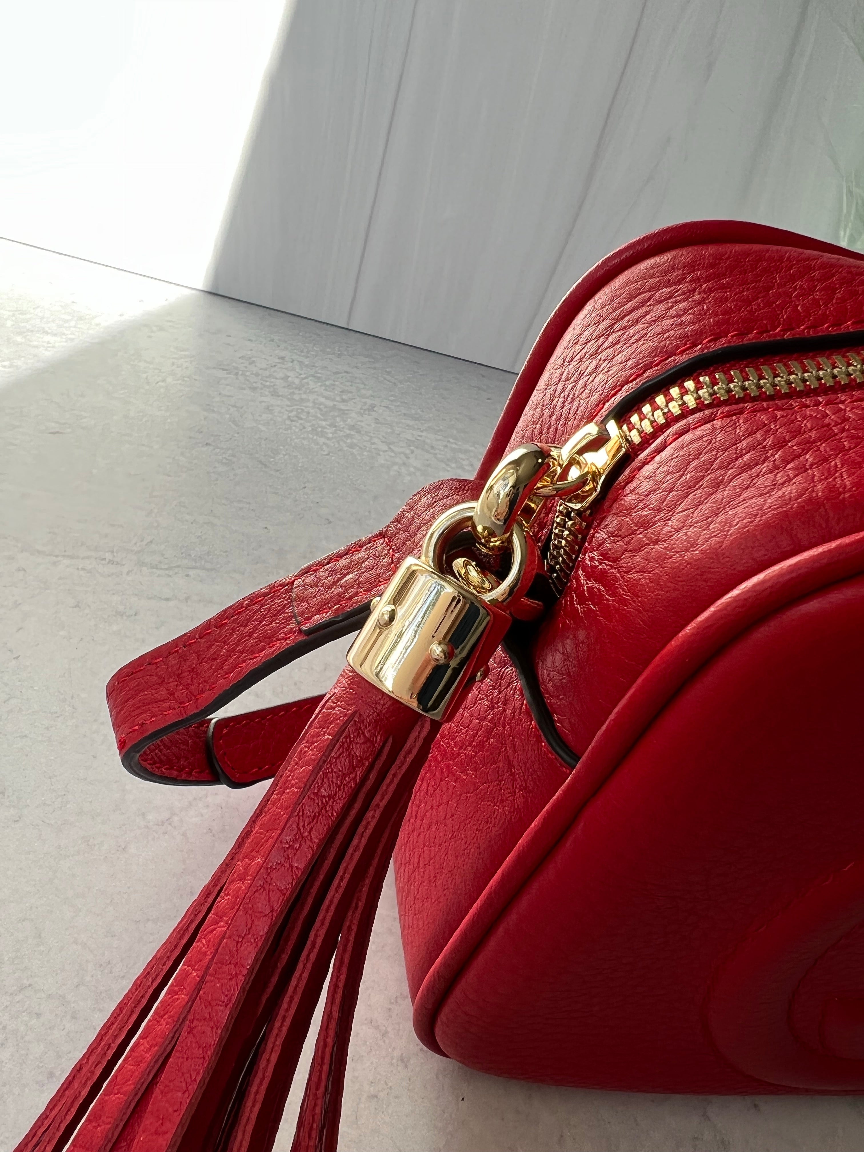 [TOP] GUCCI Soho Bag - Red