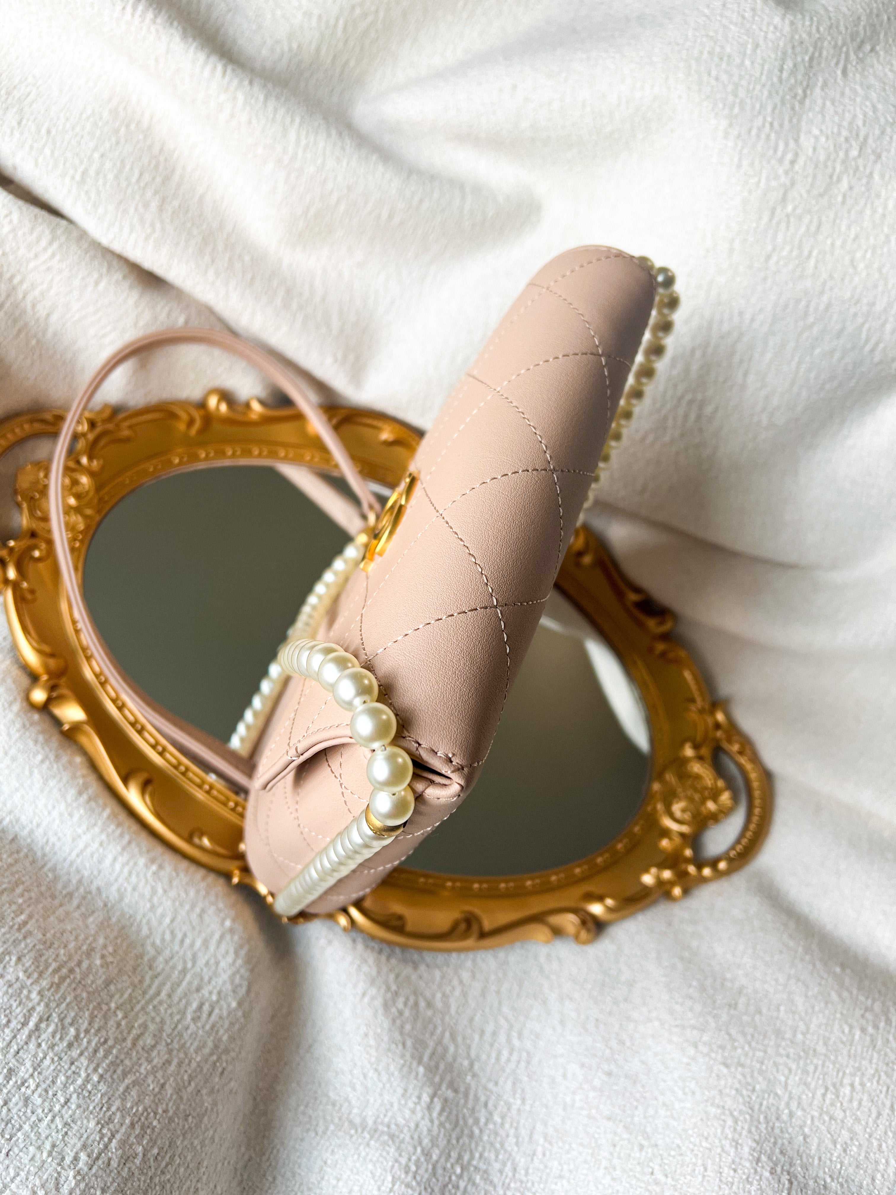 [TOP] CHANEL Hobo Bag Imitation Pearls Small - Beige