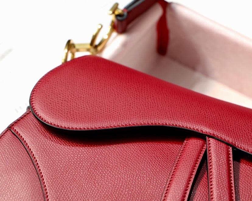 [TOP] Christian Dior Saddle Bag Grainy Leather Medium - Red