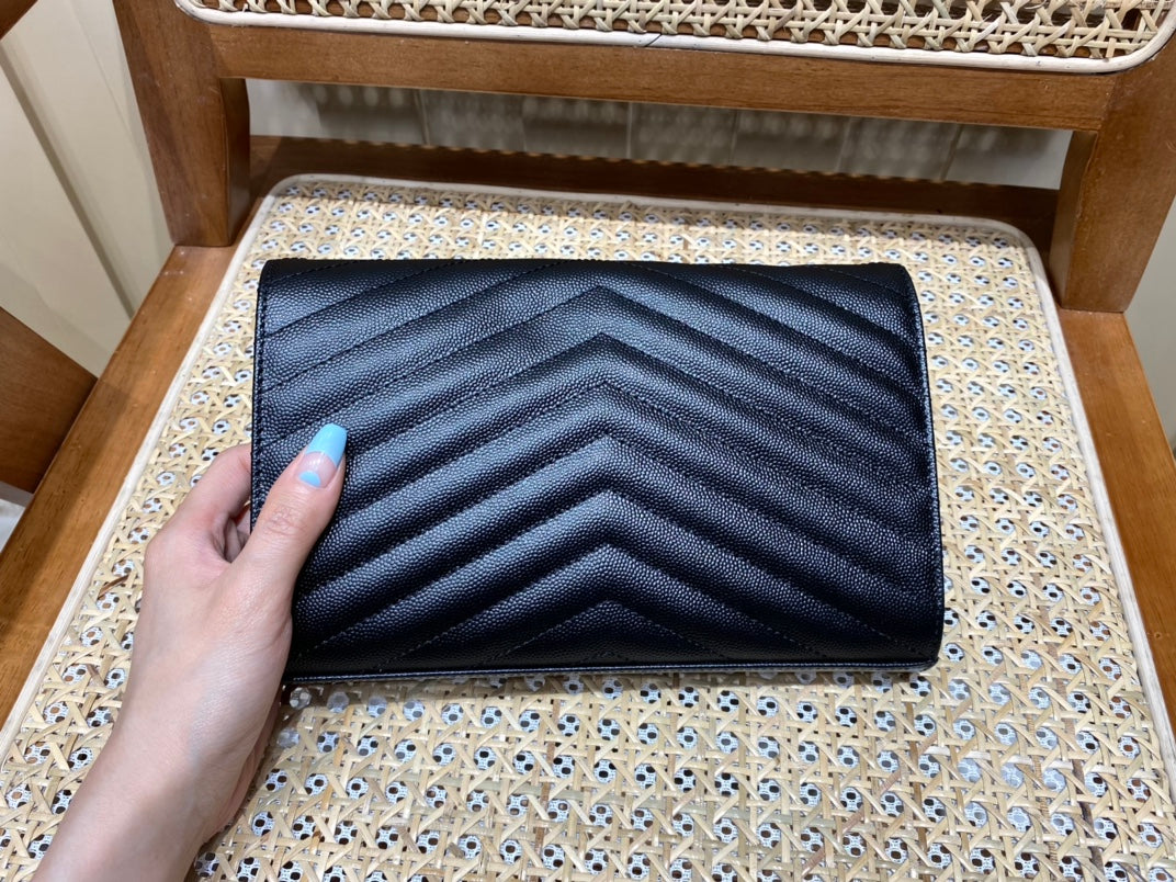 [TOP] Yves Saint Laurent YSL Woc Matelasse Medium Bag - Black GHW