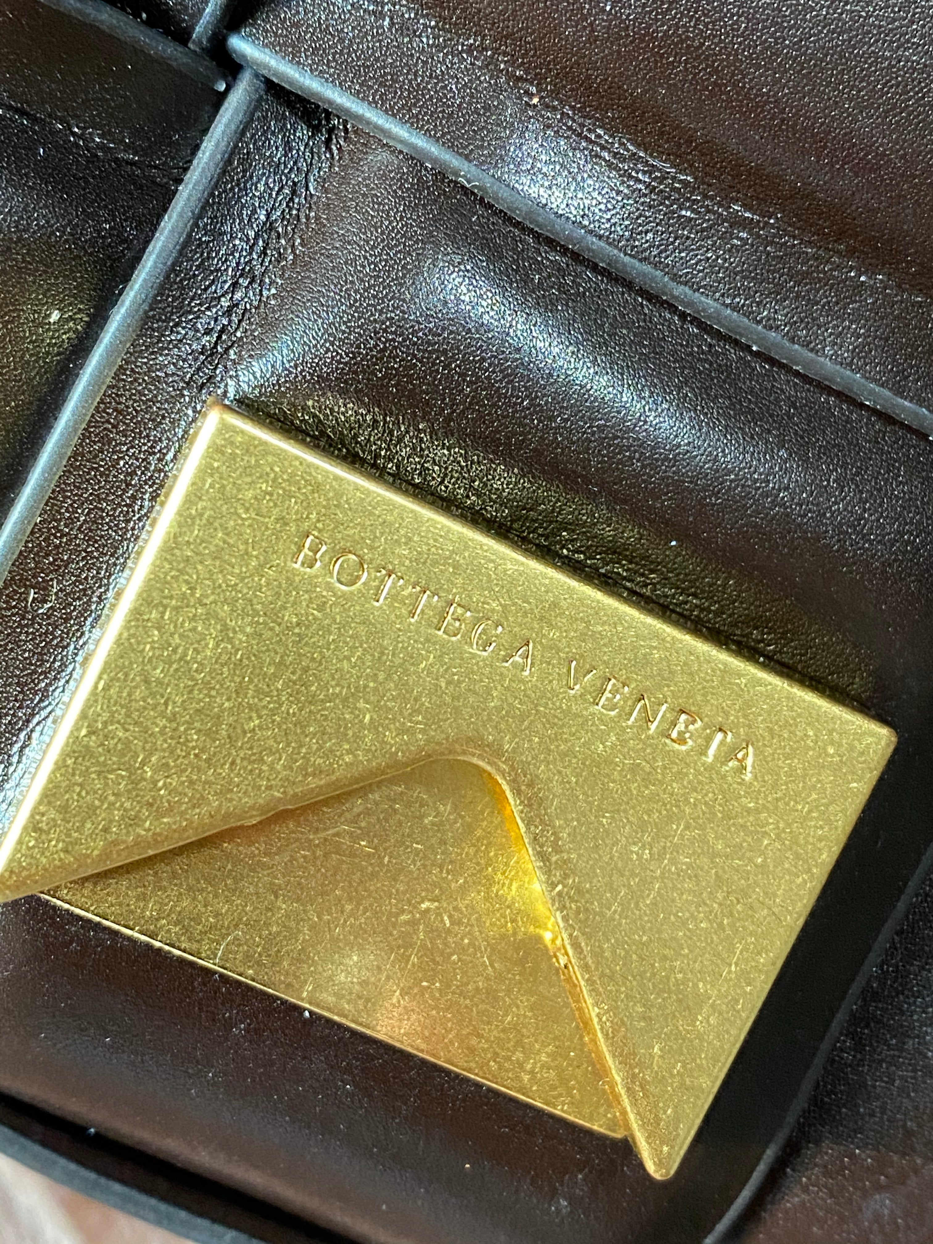 [TOP] Bottega Veneta BV  Casette Bag - Dark Maroon