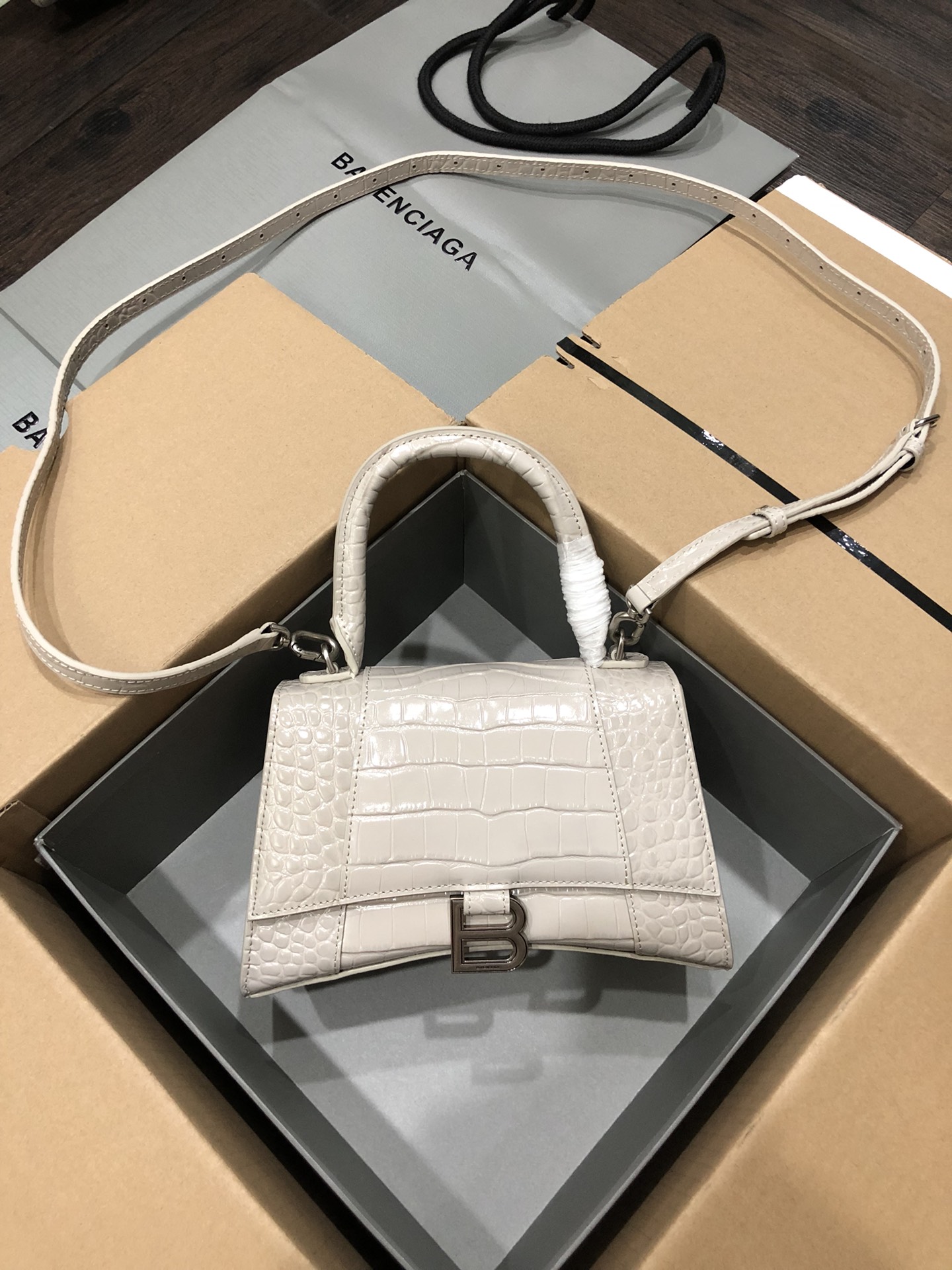 [TOP] BALENCIAGA Crocodile-Print Hourglass Bag 19/23cm - Gray