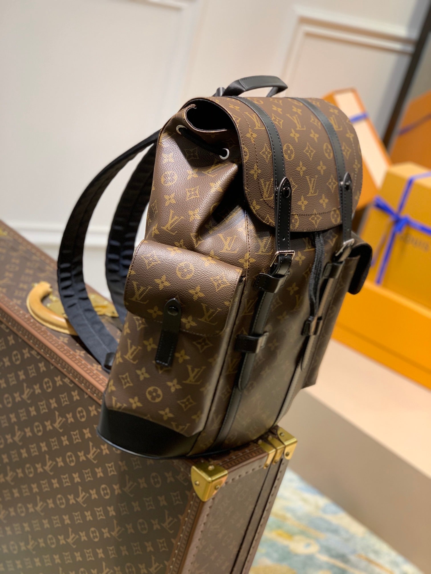 [TOP] Louis Vuitton LV L*V Christopher Monogram Backpack PM 41.0x48.0x13.0cm - Black