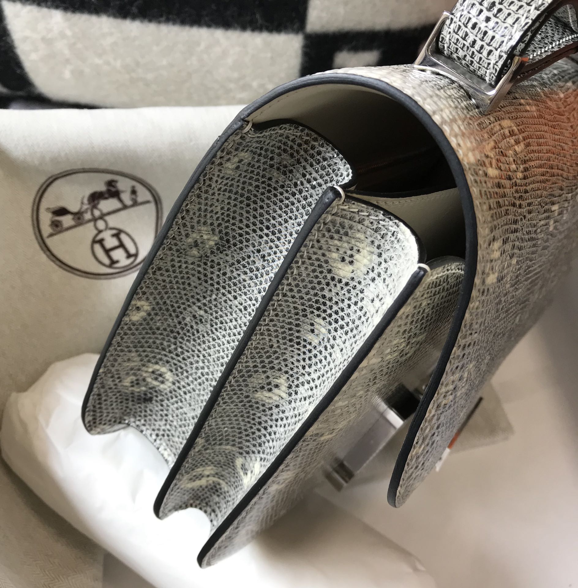 [TOP] HERMES Constance lizard bag 18CM- White & SHW