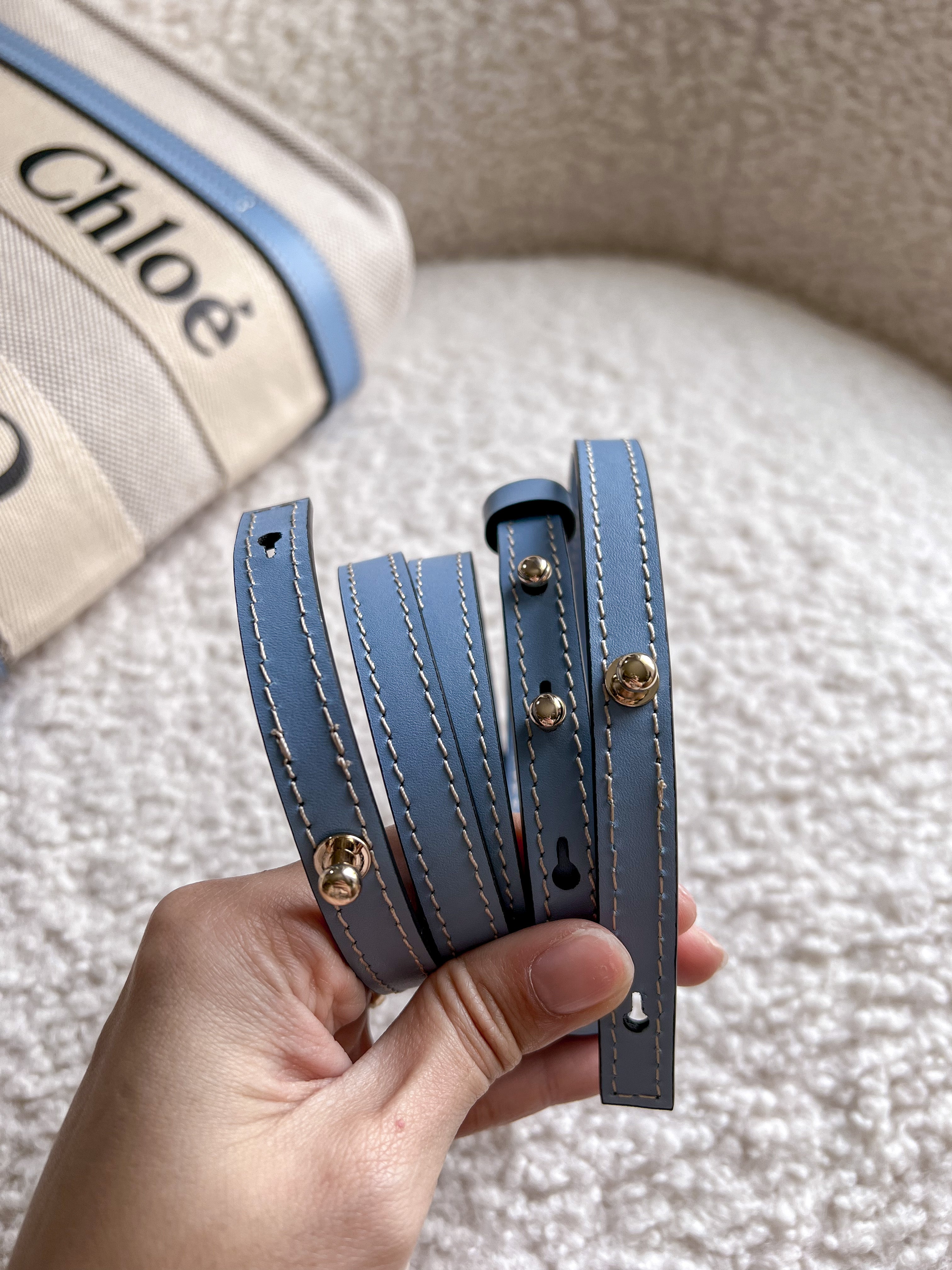 [TOP] Chloe Woody Small Tote - Cream and Blue