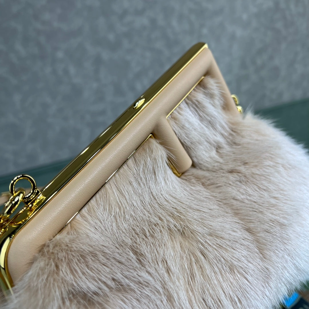[TOP] FENDI Small First Mink Bag - Nude Pink