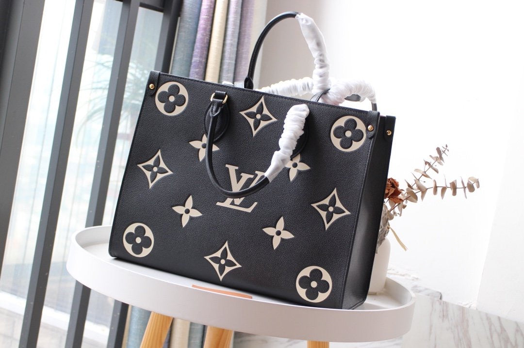 [TOP] Louis Vuitton LV On The Go Giant Empreinte MM 35x27x14cm- Black and Creme