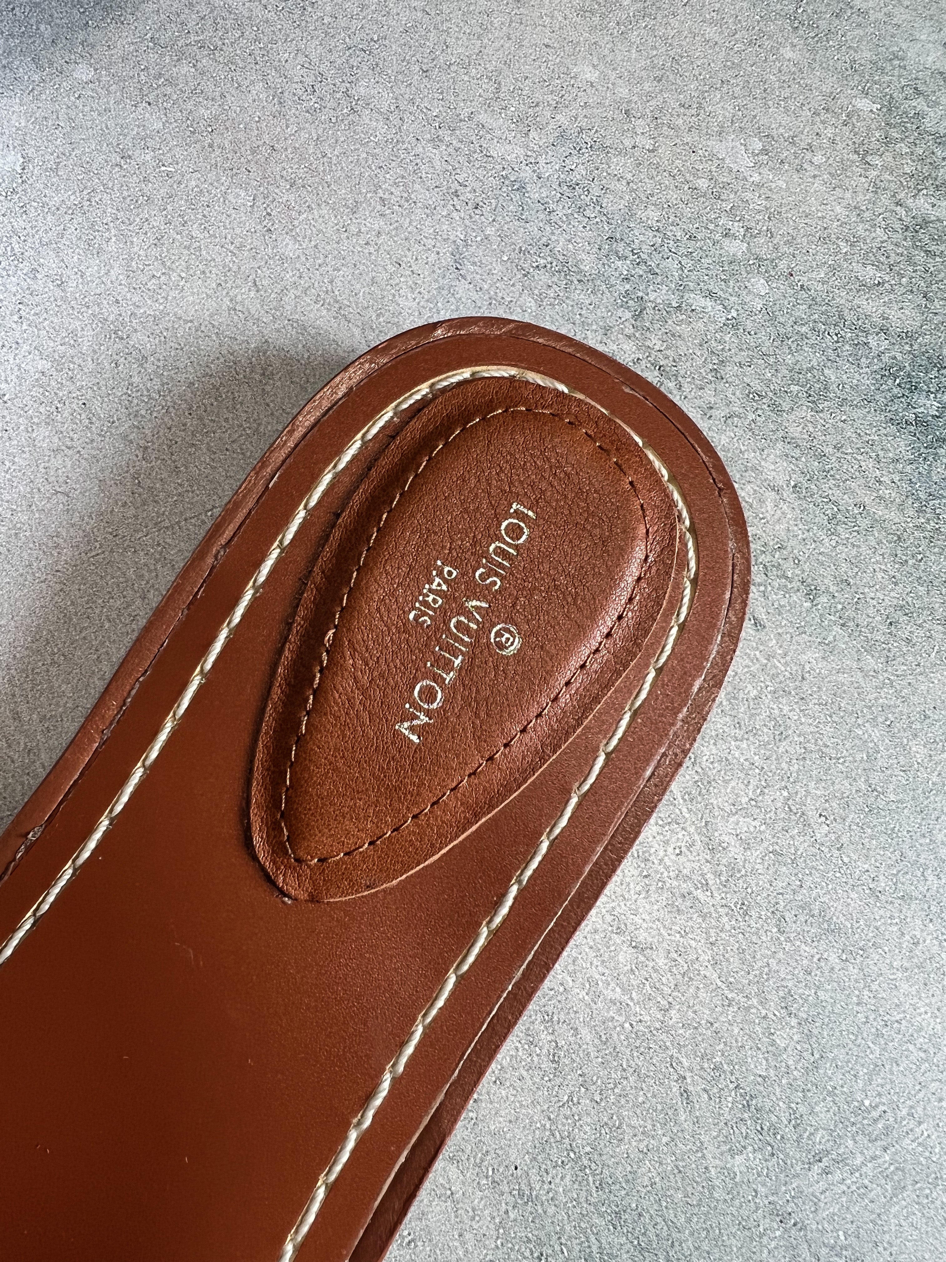 [TOP] Louis Vuitton LV L*V Lock It Mules - Fuchsia