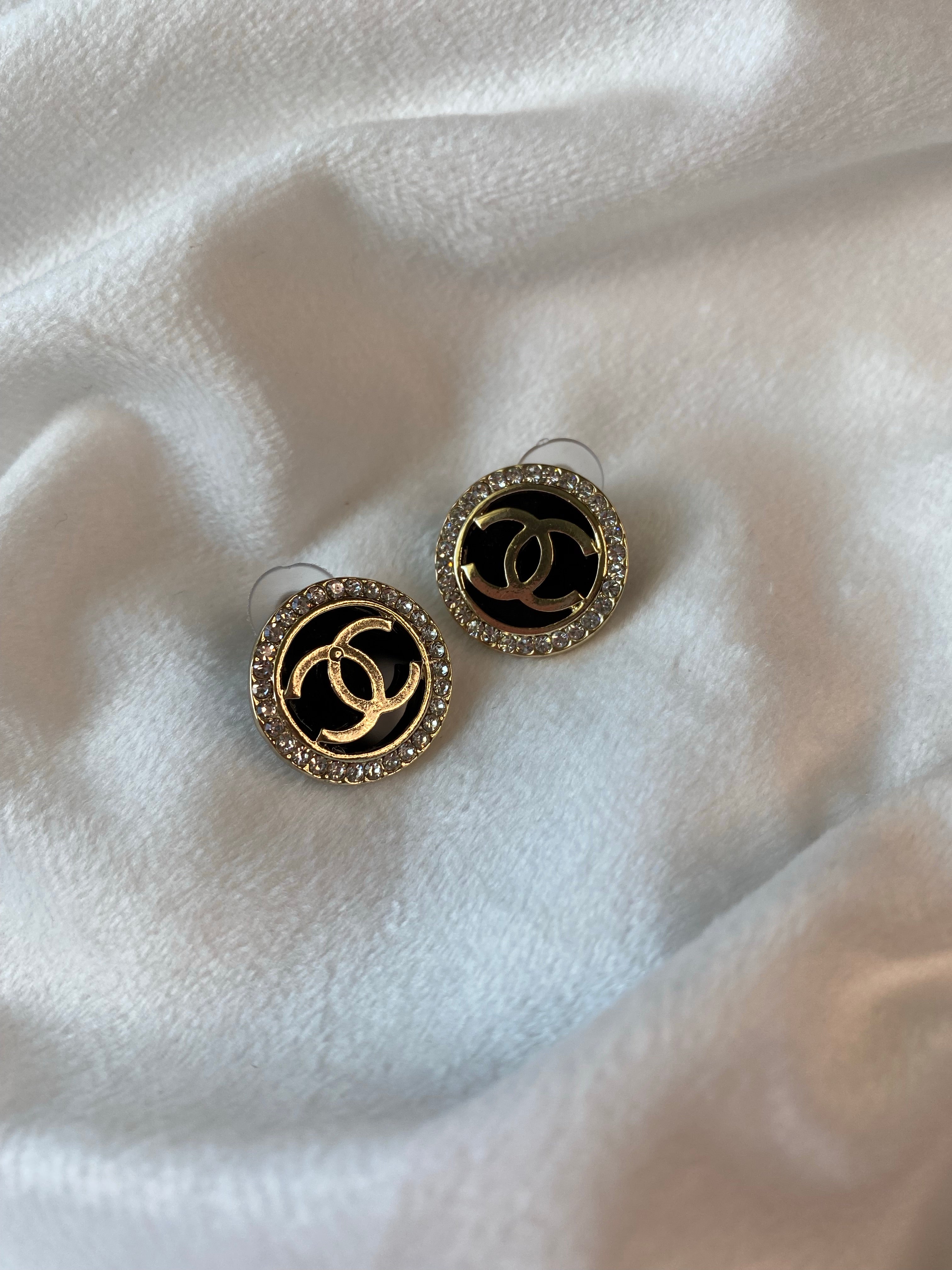 [TOP] CHANEL Round Stones Black Earrings