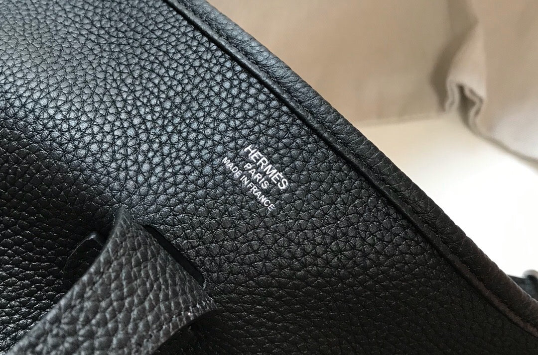 [TOP] HERMES Evelyne Togo Leather 28cm - Black & PHW