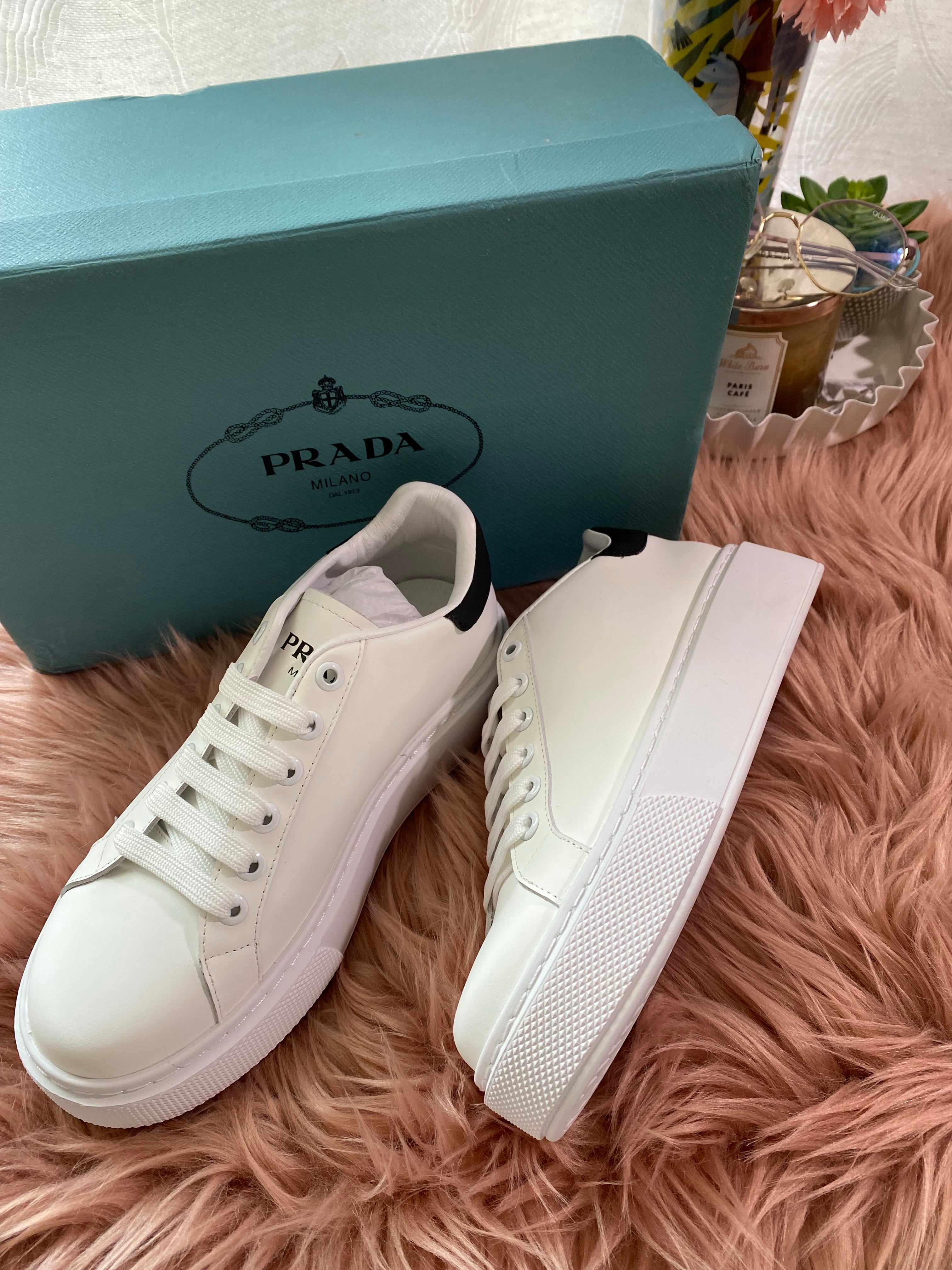 [TOP] PRADA Sneakers - White and Black