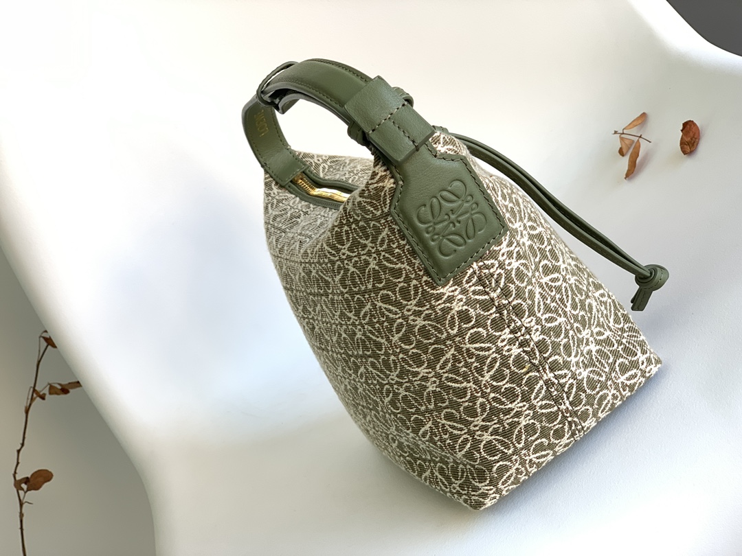 [TOP] LOEWE Mini Cubi Bag Anagram 21*17*12.5cm - Green