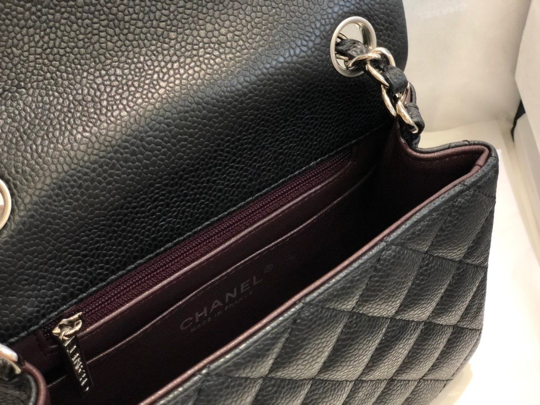 [TOP] CHANEL Classic Flap Bag Caviar Mini 17cm - Black & SHW