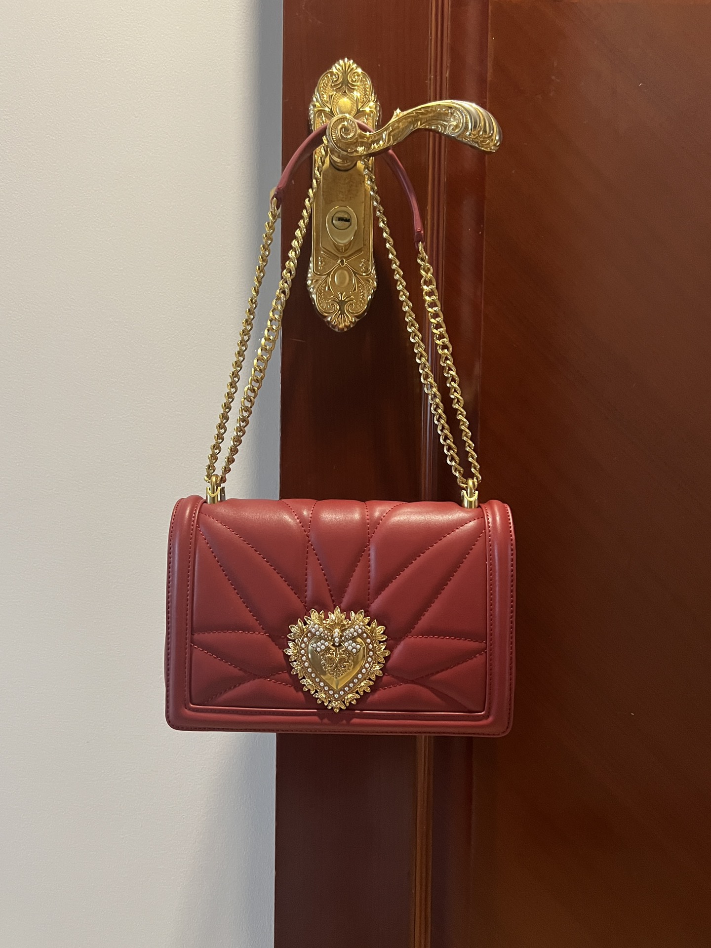 [TOP] Dolce & Gabbana D&G Nappa Leather Devotion Bag 21cm/26cm - Red