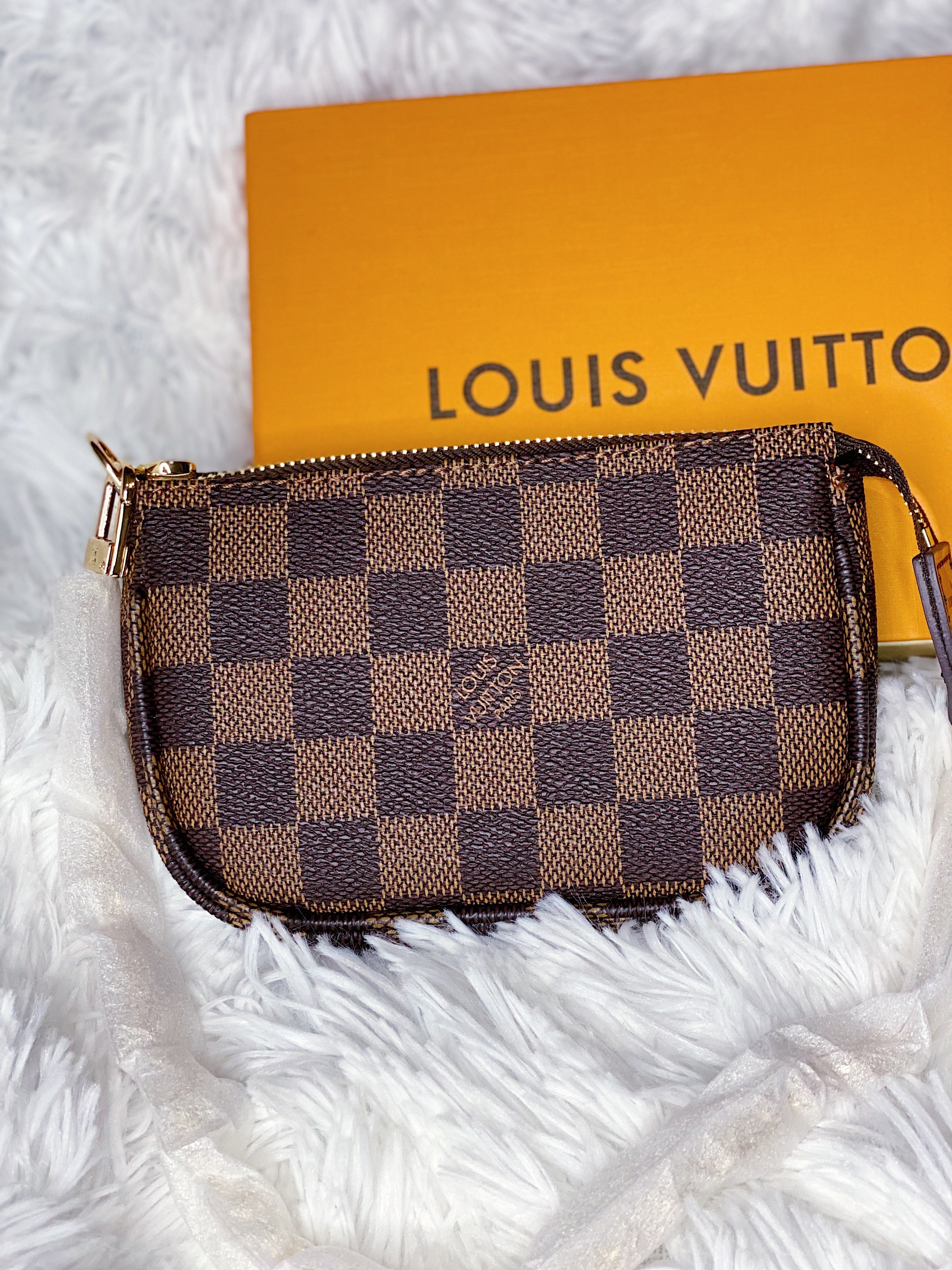 [TOP] Louis Vuitton LV Mini Pochette Accessories Damier Ebene