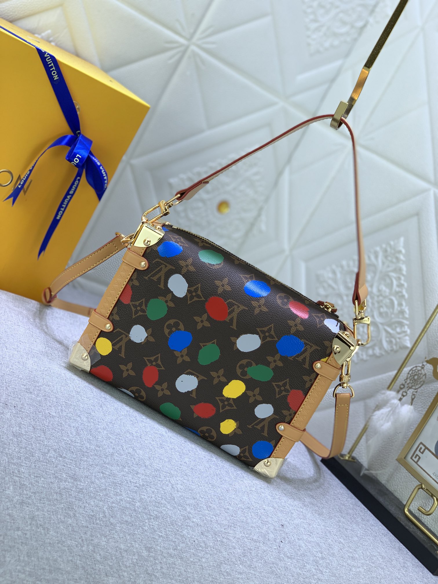 [TOP] Louis Vuitton LV LV X YK Side Trunk Monogram Bag 21×14×6cm-Brown