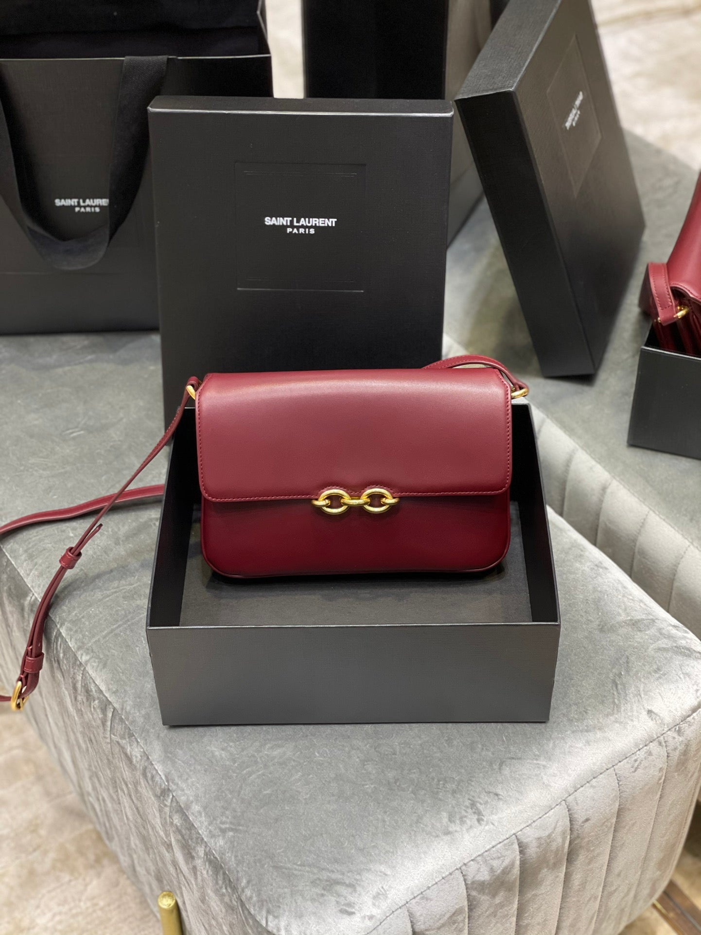 [TOP] Yves Saint Laurent YSL Maillon Satchel Bag - Burgundy
