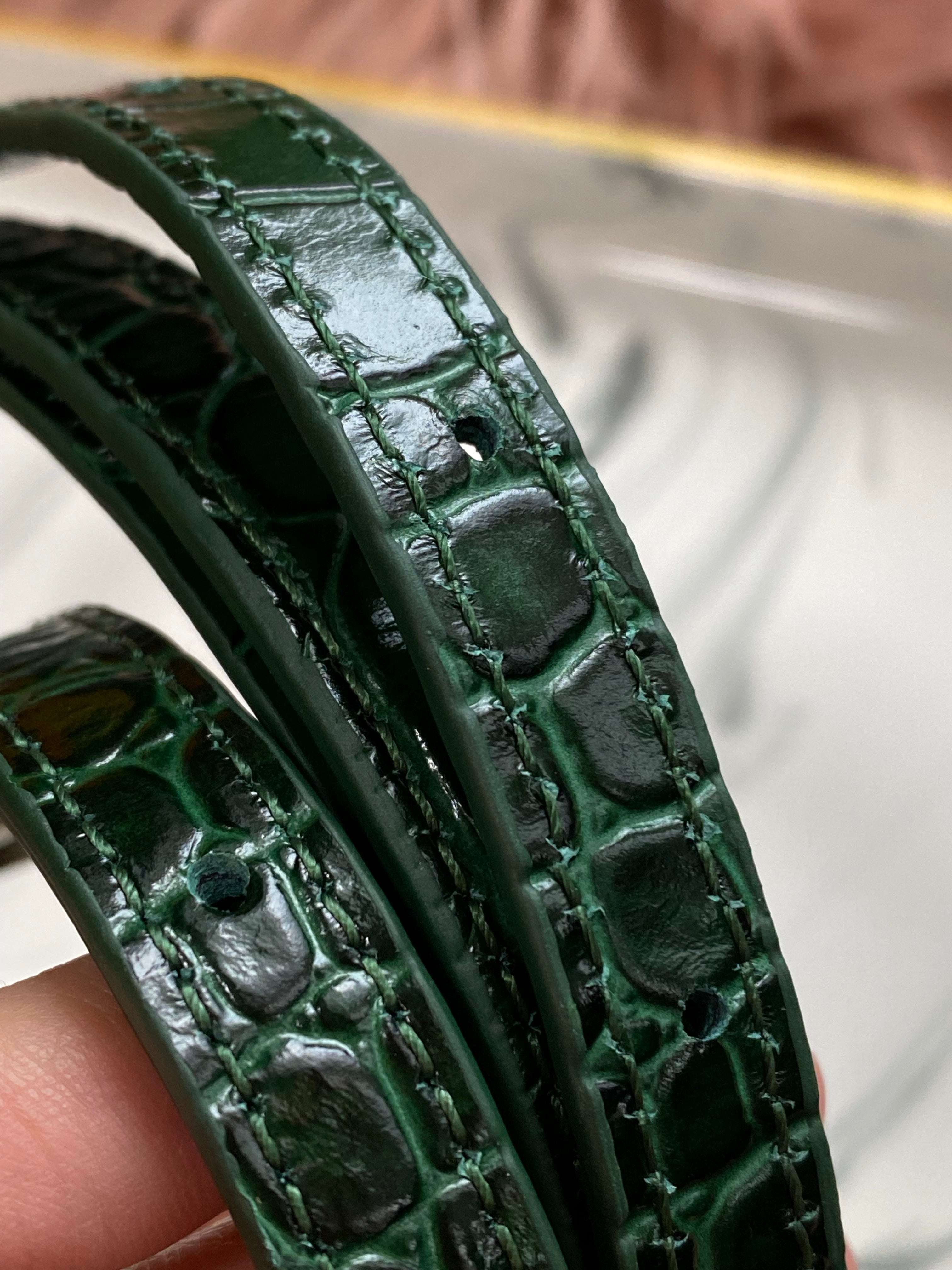 [TOP] BALENCIAGA Hourglass Small Crocodile-Effect Small Bag 23x14x10cm - Green