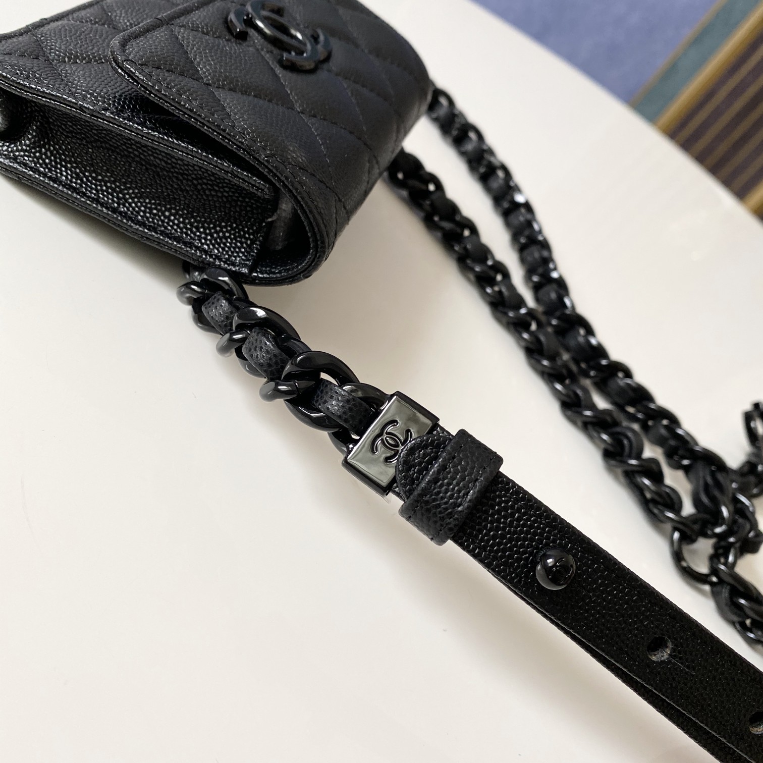 [TOP] CHANEL Fanny Pack Bag 12.5* 9cm - Black