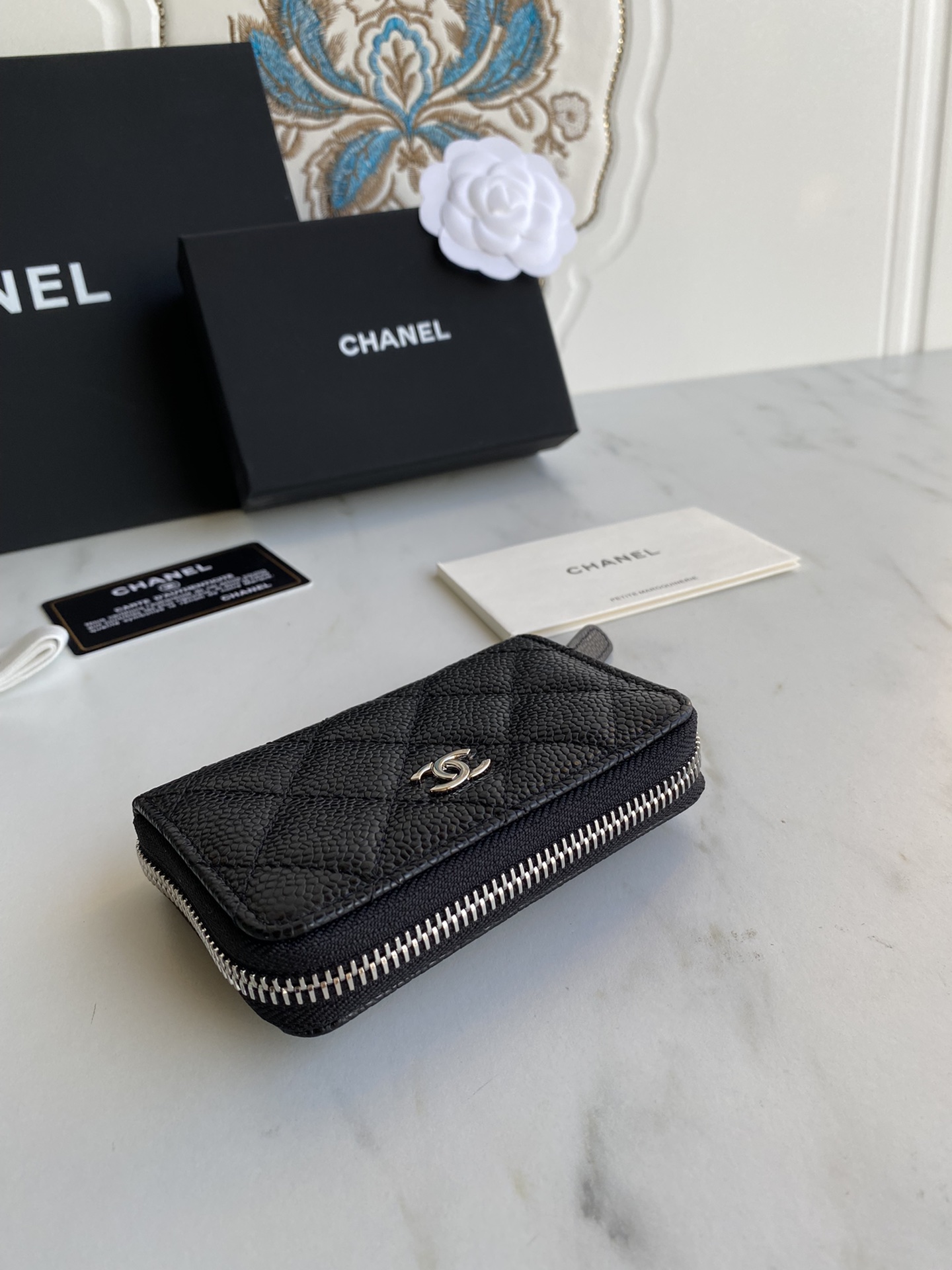 [TOP] CHANEL Zipper Leather Wallet - GHW&SHW - Black