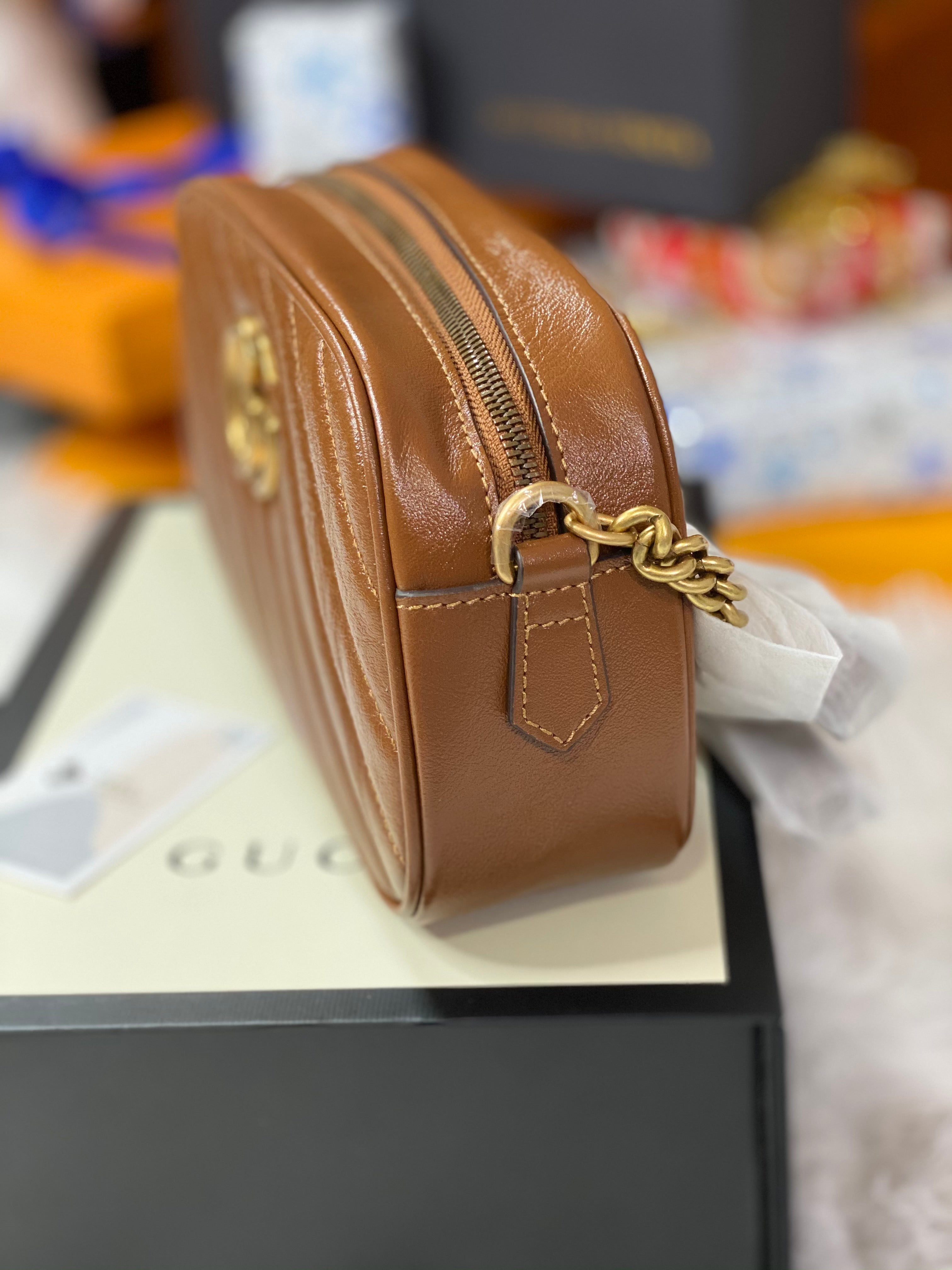 [TOP] GUCCI GG Marmont Bag Matelassé Small 26*15*7 - Camel