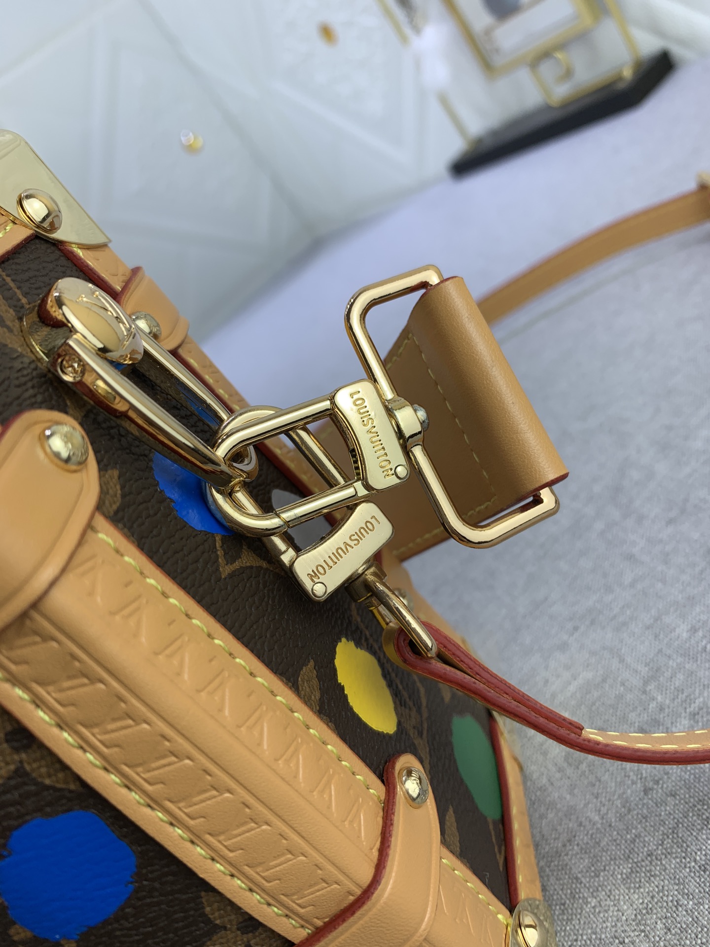 [TOP] Louis Vuitton LV LV X YK Side Trunk Monogram Bag 21×14×6cm-Brown