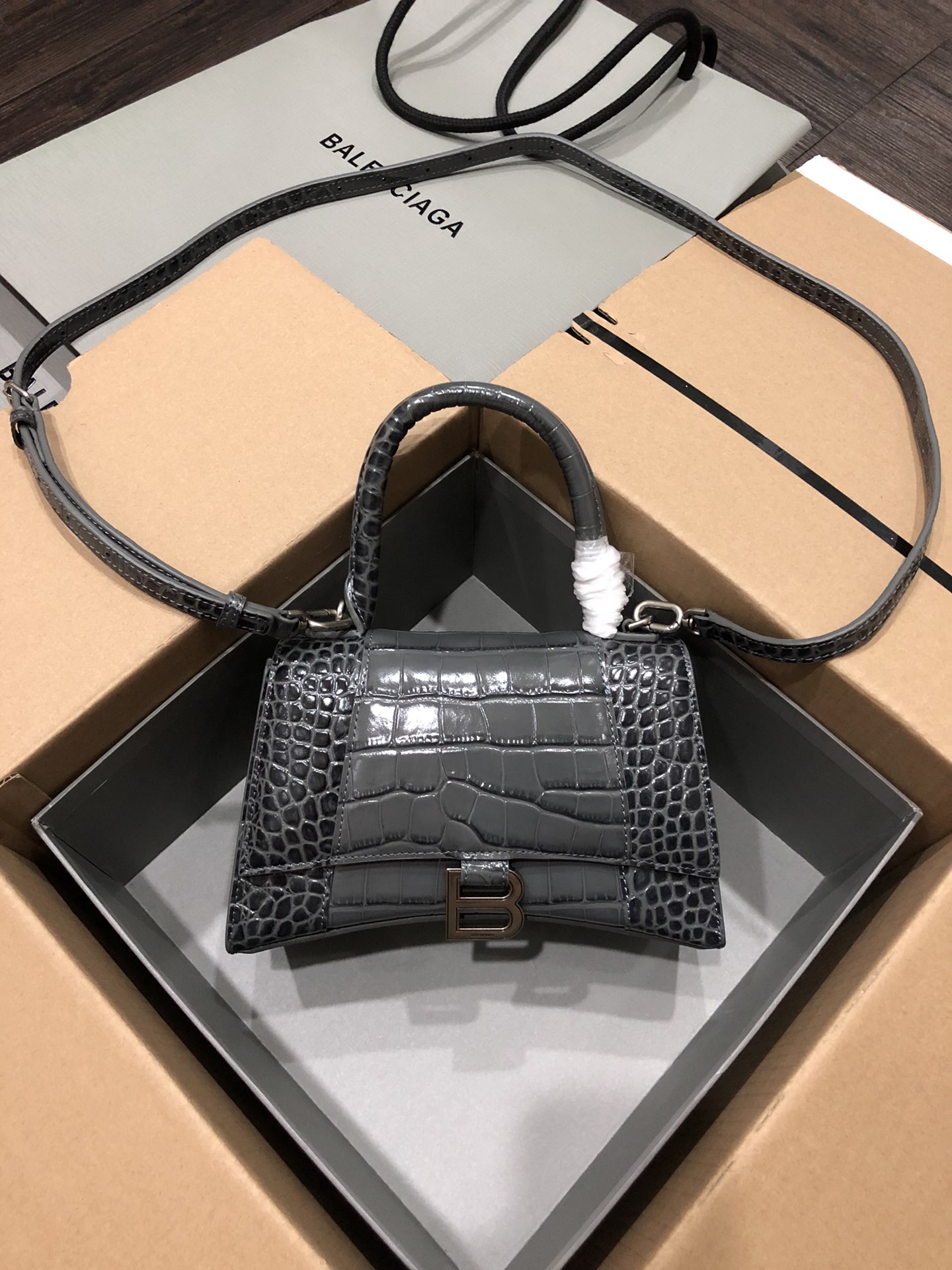 [TOP] BALENCIAGA Crocodile-Print Hourglass Bag 19/23cm - Gray