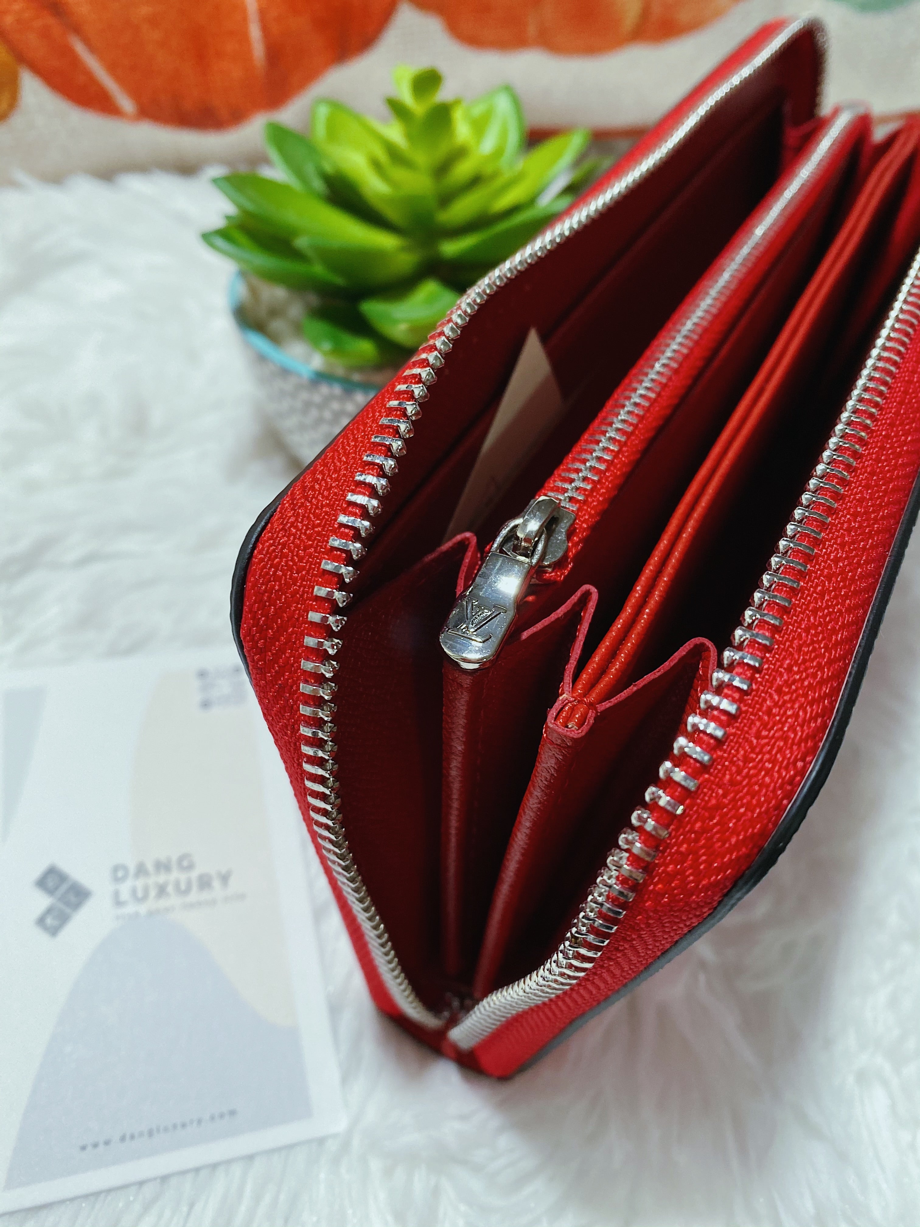 [TOP] Louis Vuitton LV LV Zippy Wallet LV Escale