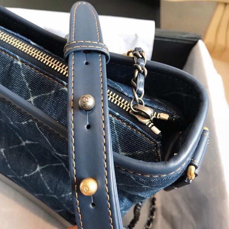 [TOP] CHANEL Gabrielle Bag Hobo Printed Denim and Leather Small 20cm - Navy Blue