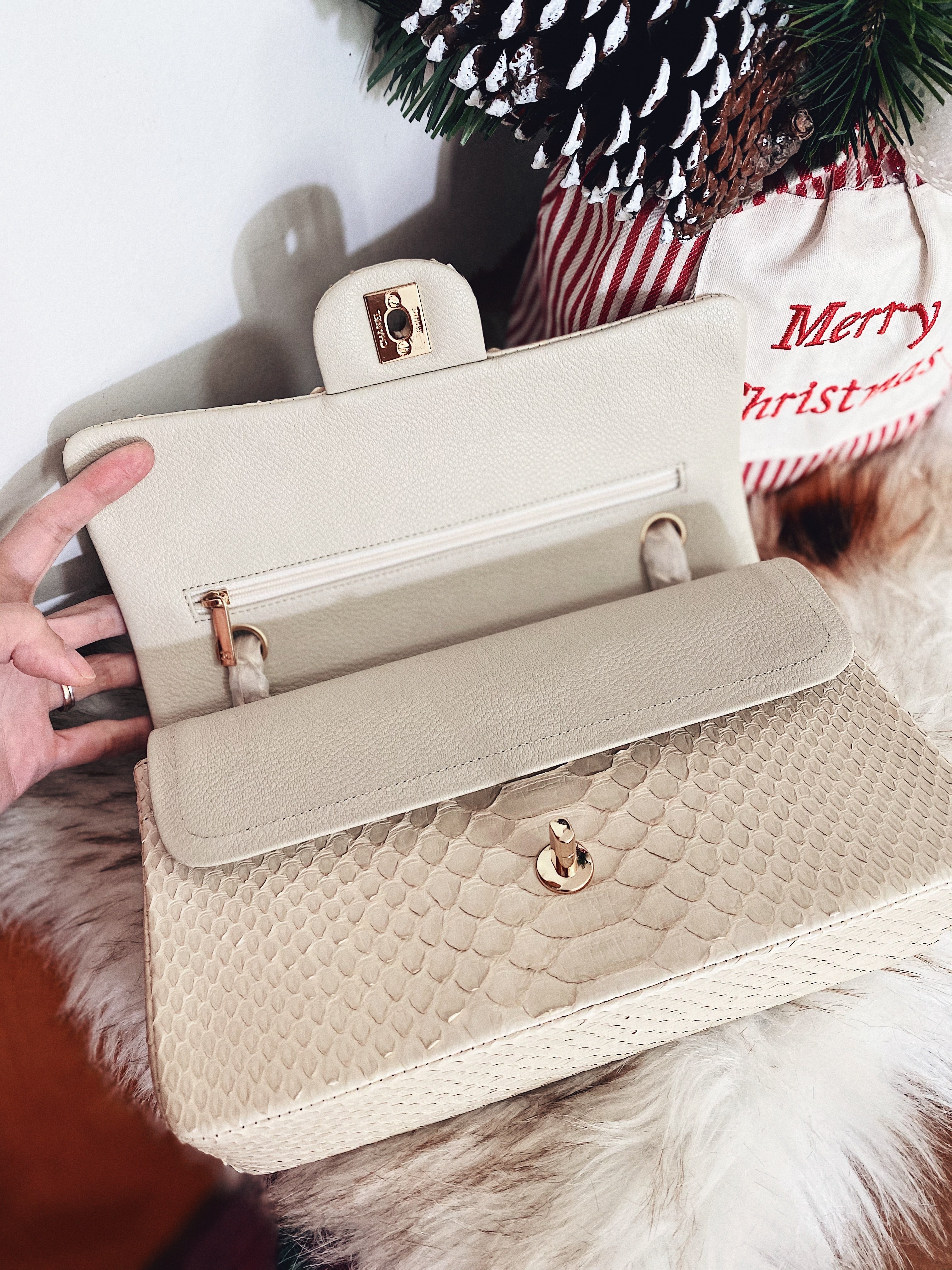 [TOP] CHANEL Classic Flap Bag True Python Leather Medium 25.5cm