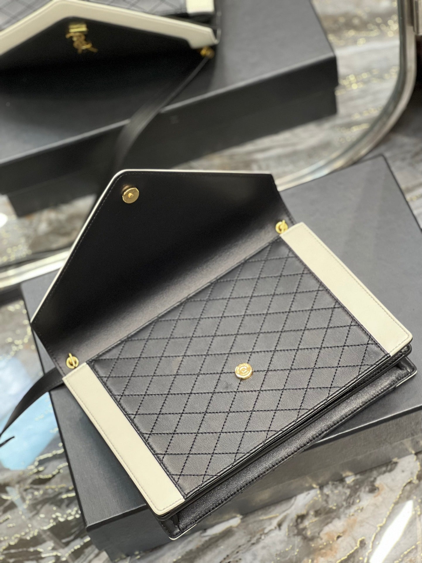 [TOP] Yves Saint Laurent YSL Mini Quilted Envelope Bags - 2 Sizes - 3 Colors