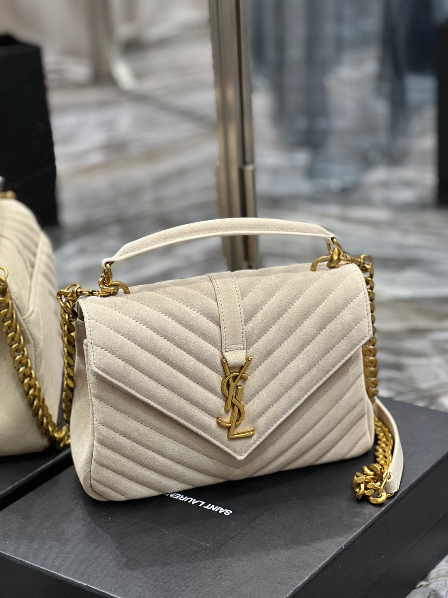 [TOP] Yves Saint Laurent YSL Small College Suede Handbag - White