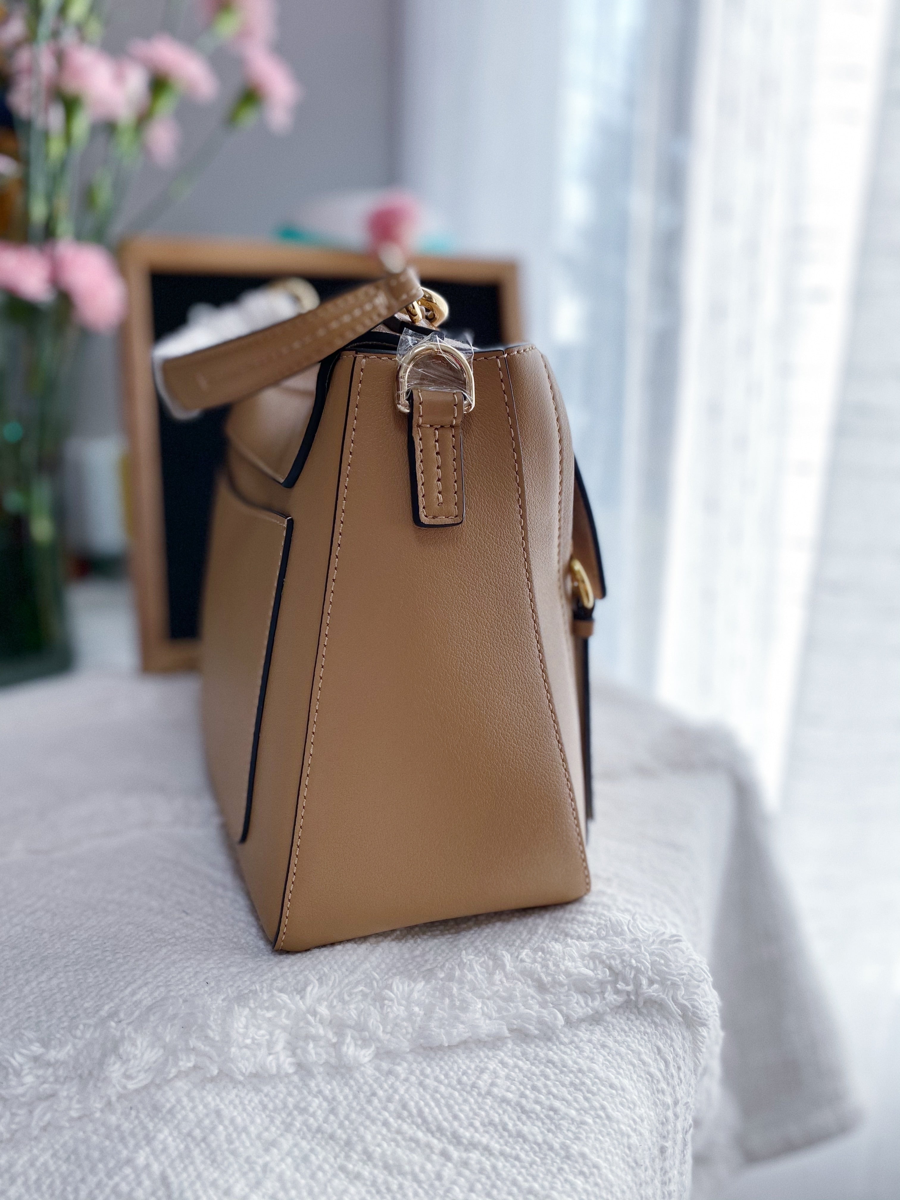 [TOP] Chloe Small Faye Leather Satchel - BEIGE