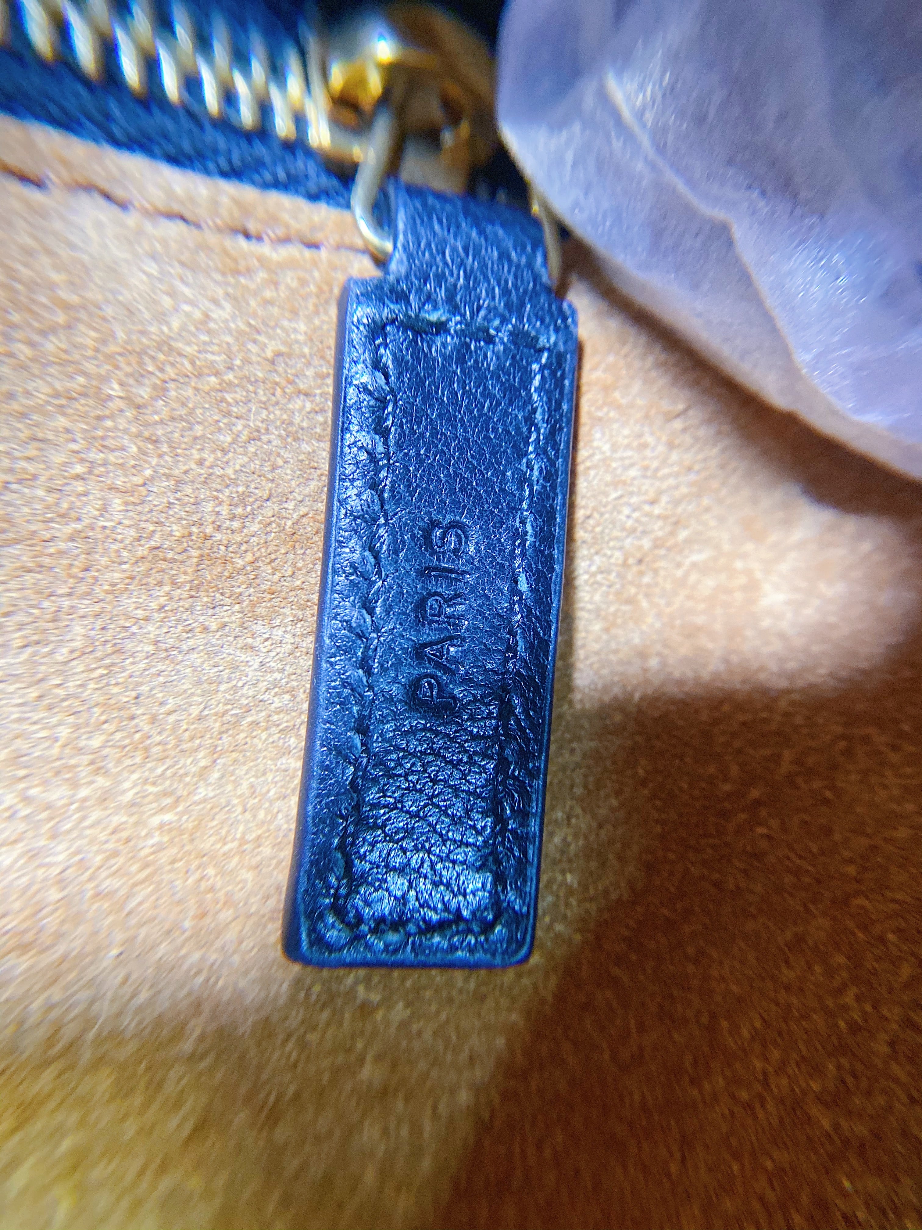 [TOP] Yves Saint Laurent YSL Loulou Puffer Small Suede - Tan