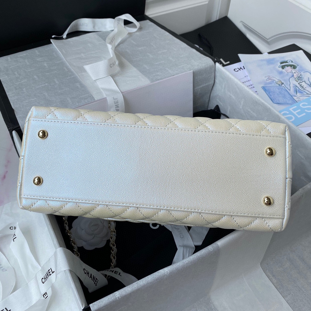 [TOP] CHANEL CoCo Handle Bag Carviar Large 29cm - Pearl White & GHW