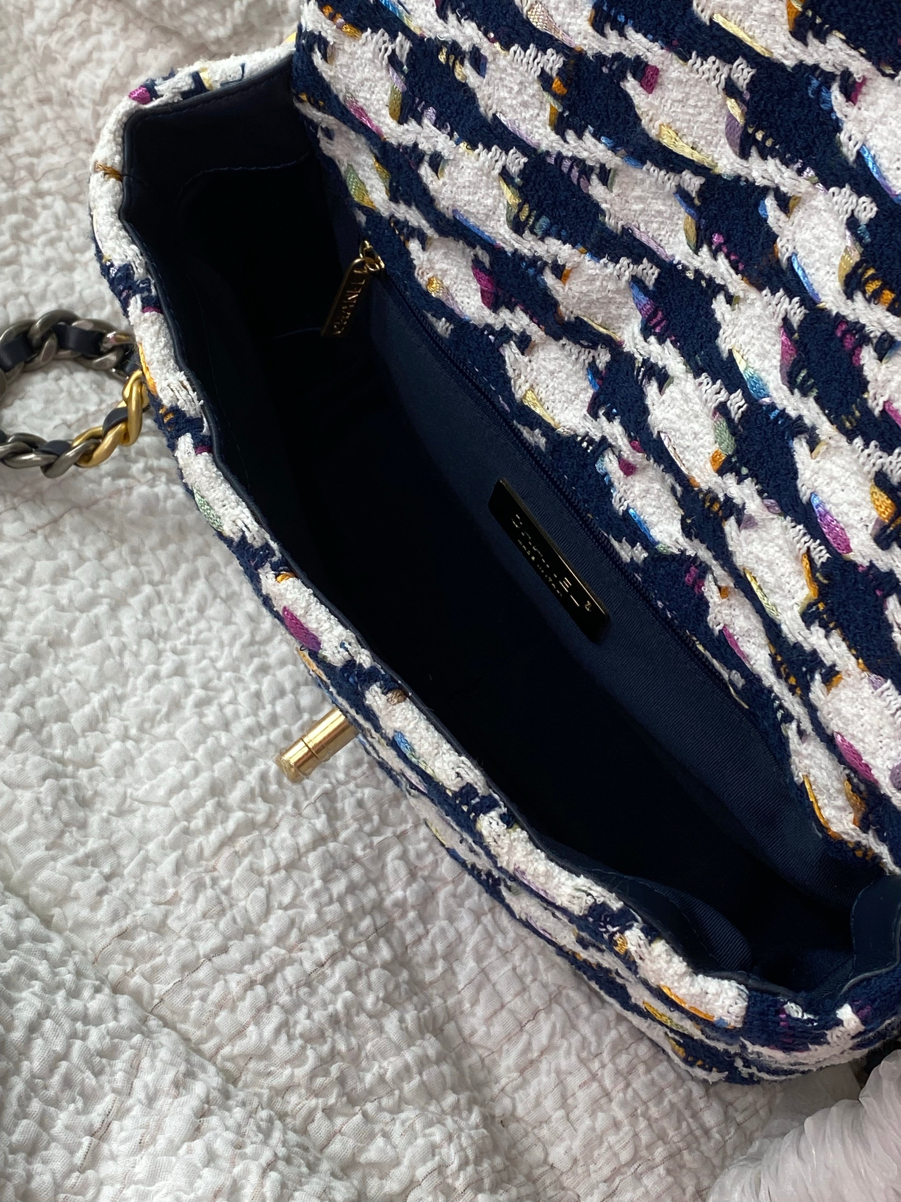 [TOP] CHANEL 19 Bag Small 26cm Houndstooth