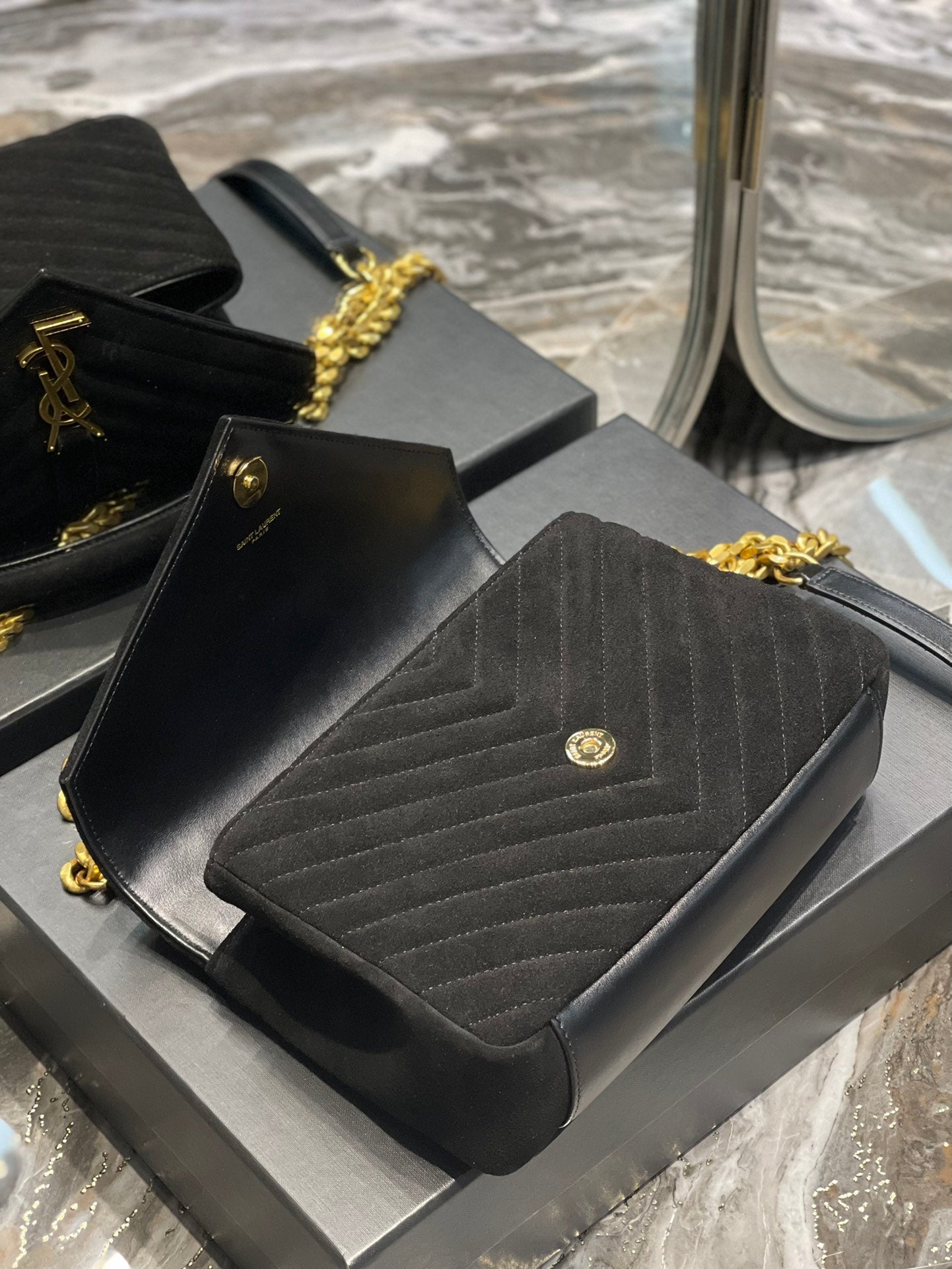 [TOP] Yves Saint Laurent YSL College Suede Small Bag - Black