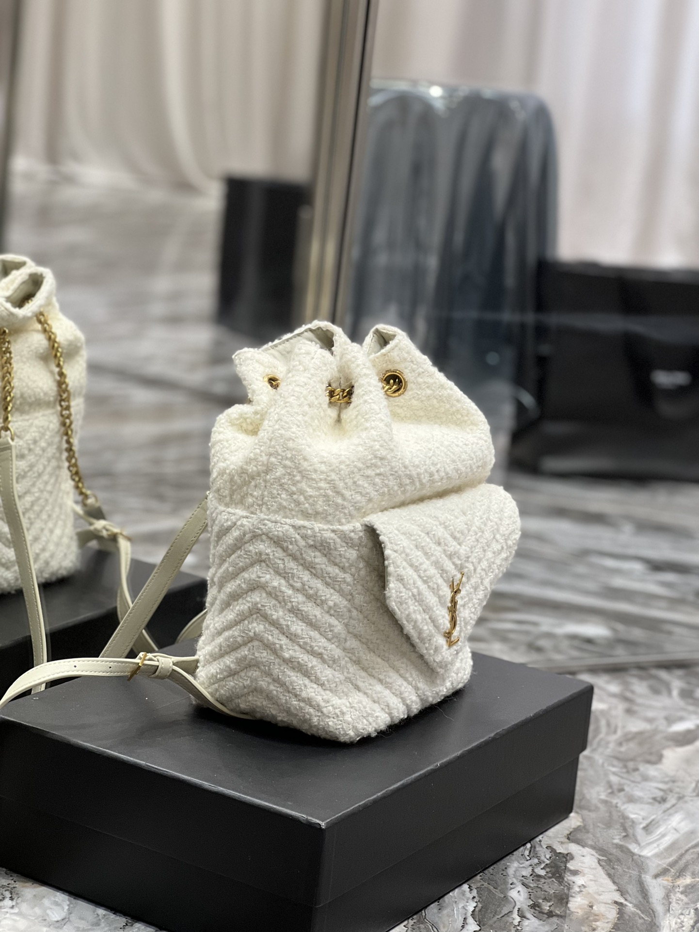 [TOP] Yves Saint Laurent YSL Joe Plush Backpack 22×29×15cm - White