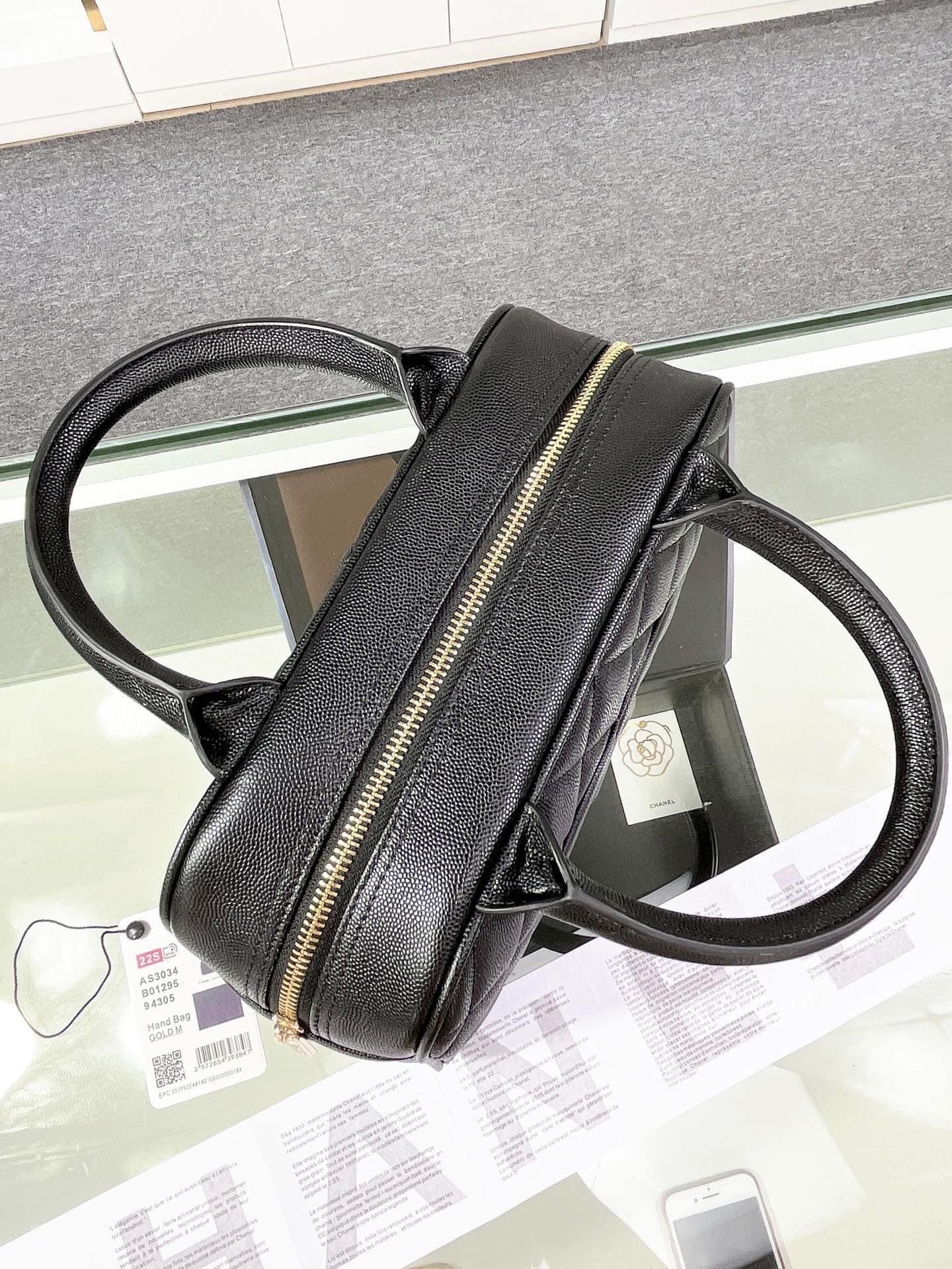 [TOP] CHANEL Bowler Mini Bag - Black