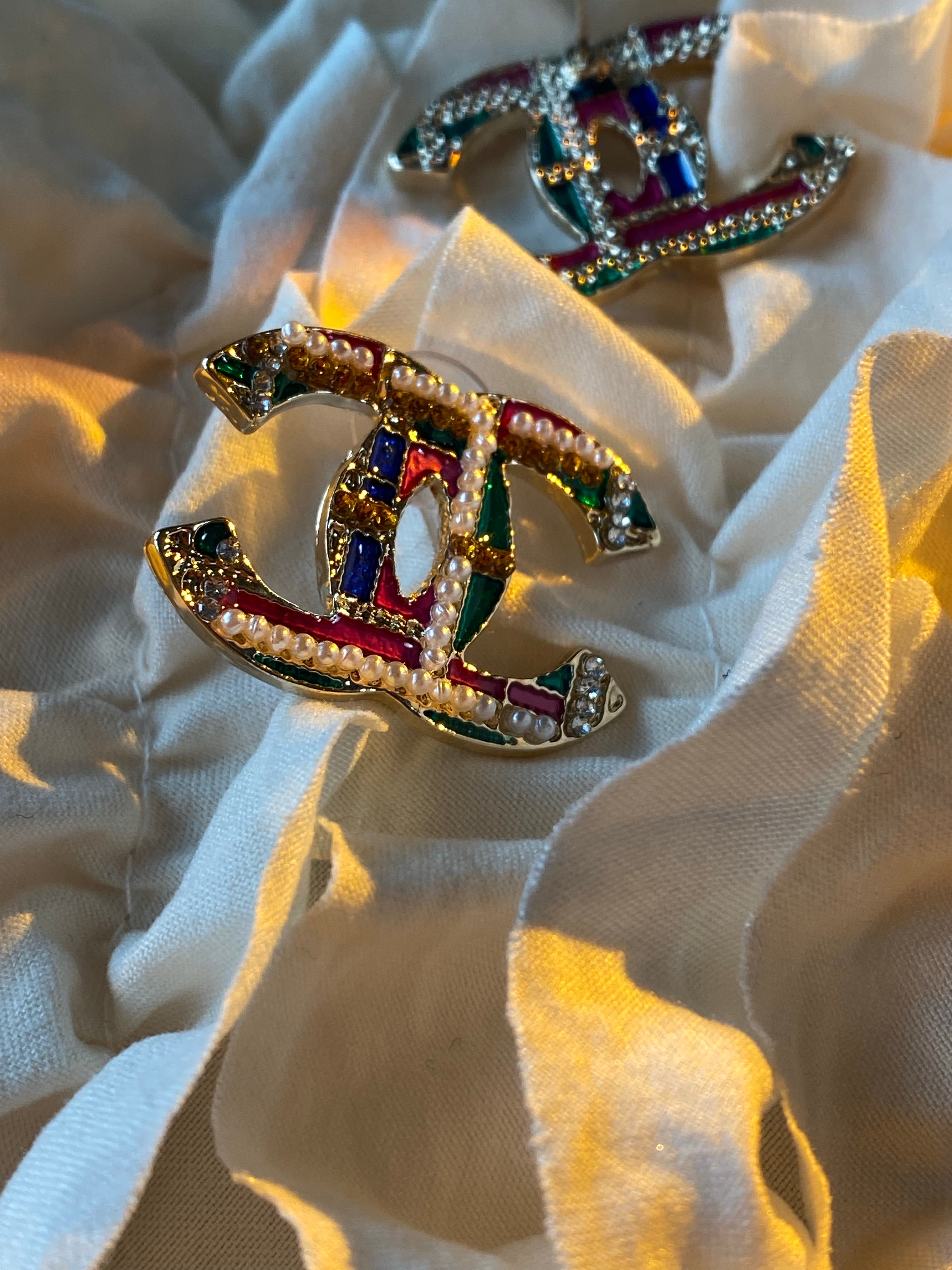 [TOP] CHANEL Stud Earrings