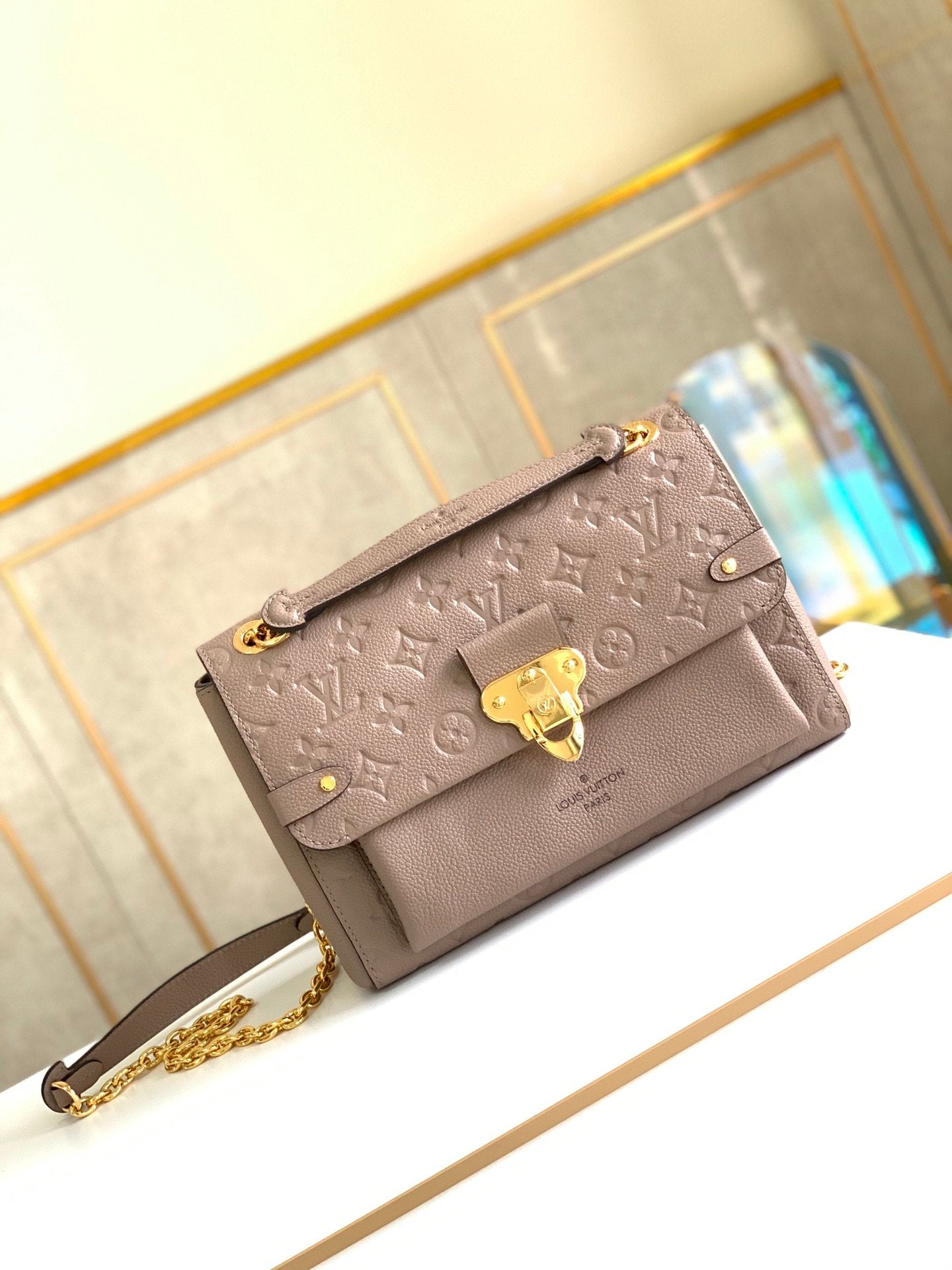 [TOP] Louis Vuitton LV Vavin 25.0 x 17.0 x 9.5 cm - Taupe