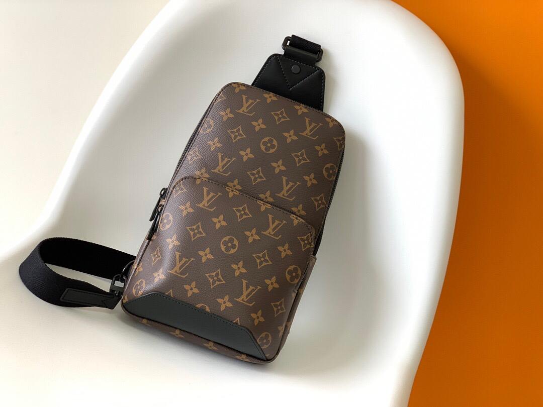[TOP] Louis Vuitton LV L*V Sling Monogram Backpack 20 x 31 x 10 cm- Brown