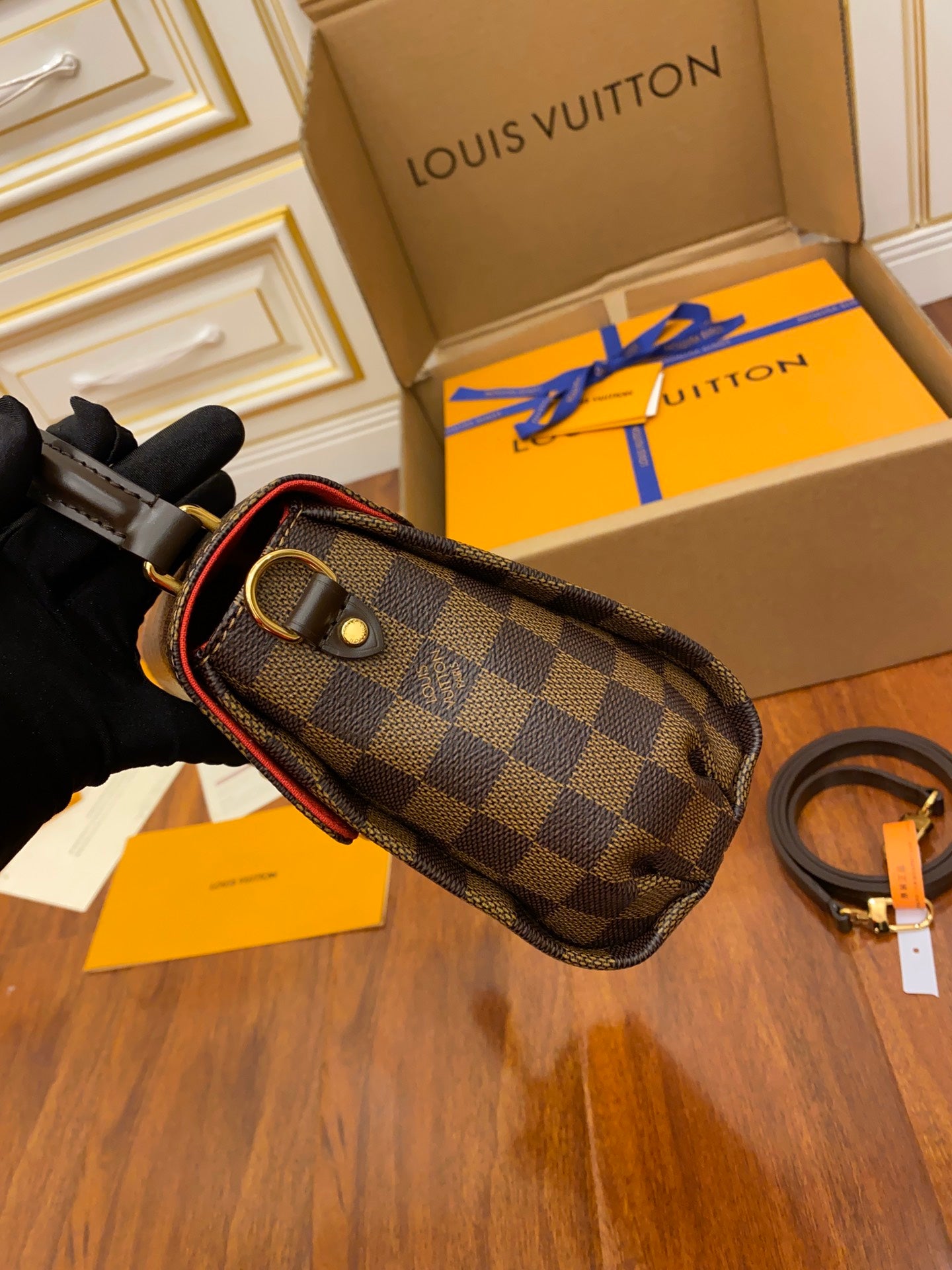 [TOP] Louis Vuitton LV £V Croisette Bag 25x17x9.5cm- Damier Ebene