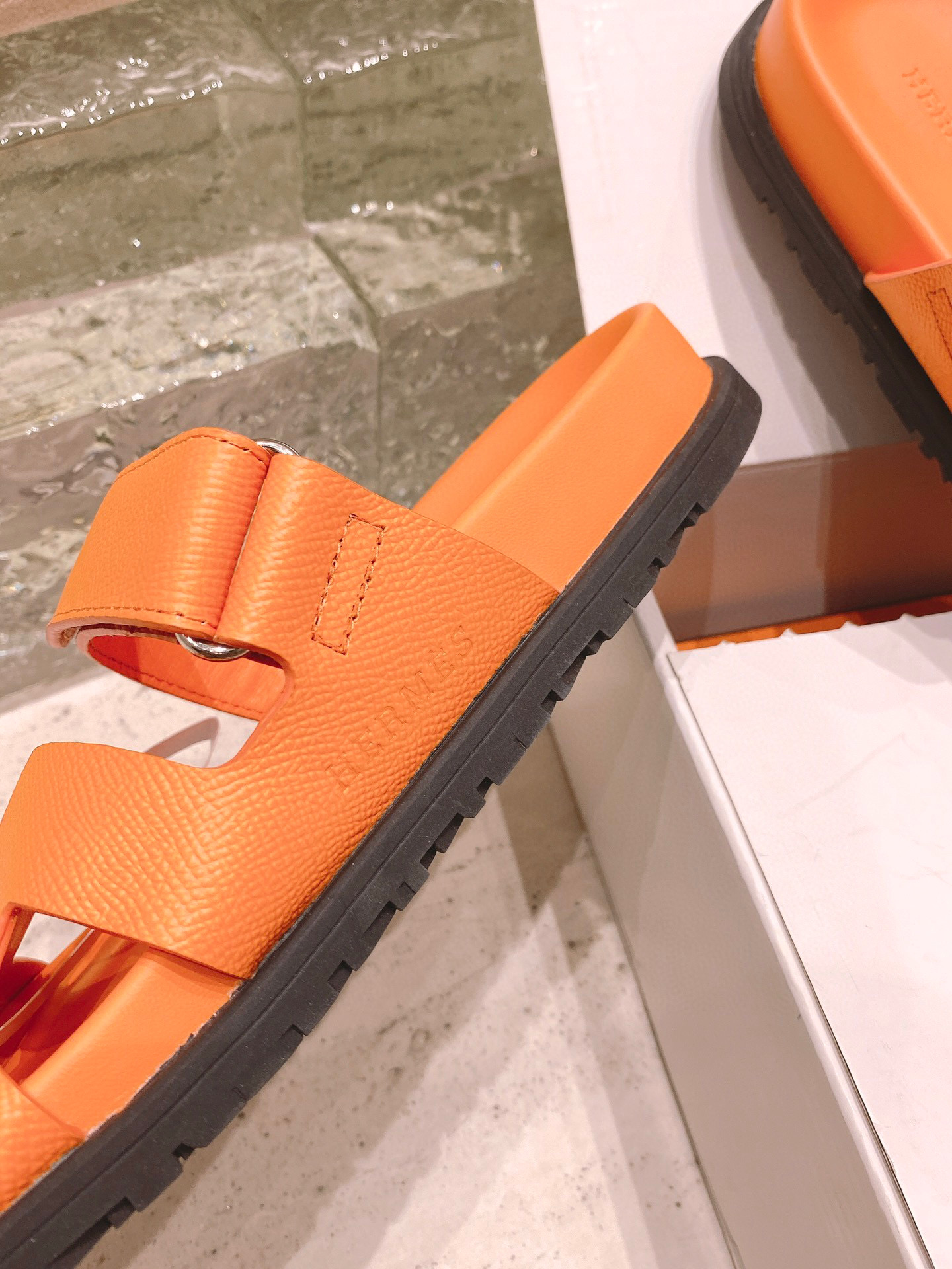 [TOP] HERMES Chypre Sandal - 13 Colours