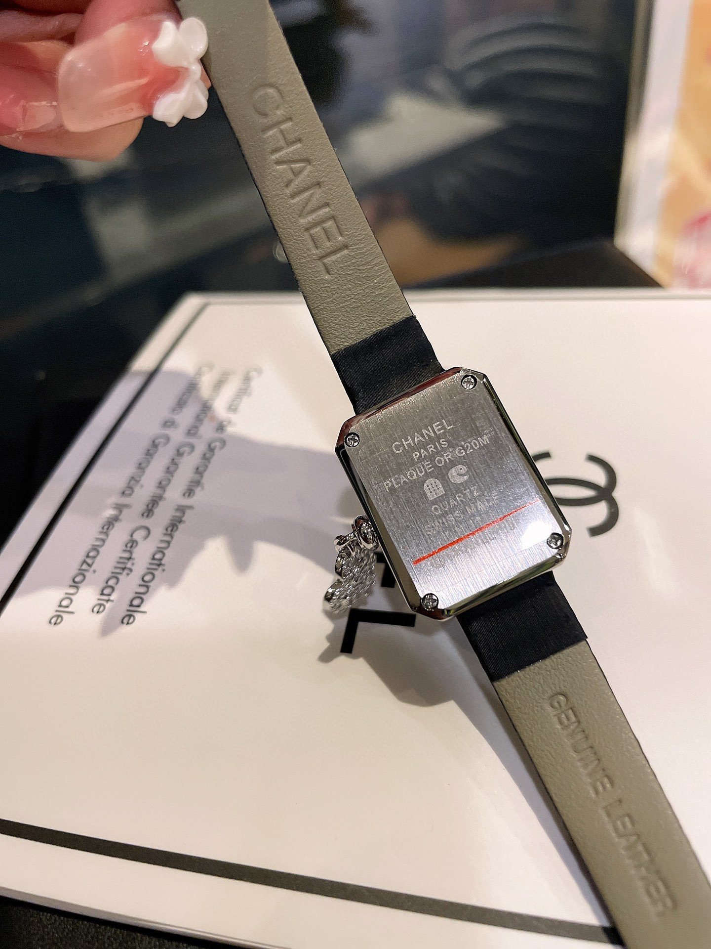 [TOP] CHANEL Premiere Extraitde Camelia Watch - Gold/White Gold