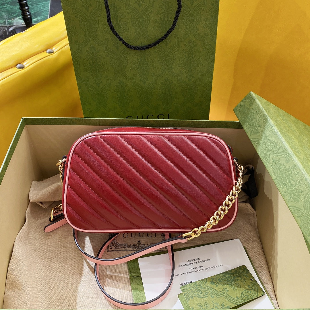 [TOP] GUCCI G*G Small Camera Marmont Sculpture Logo Bag - Cherry Red/Baby Pink