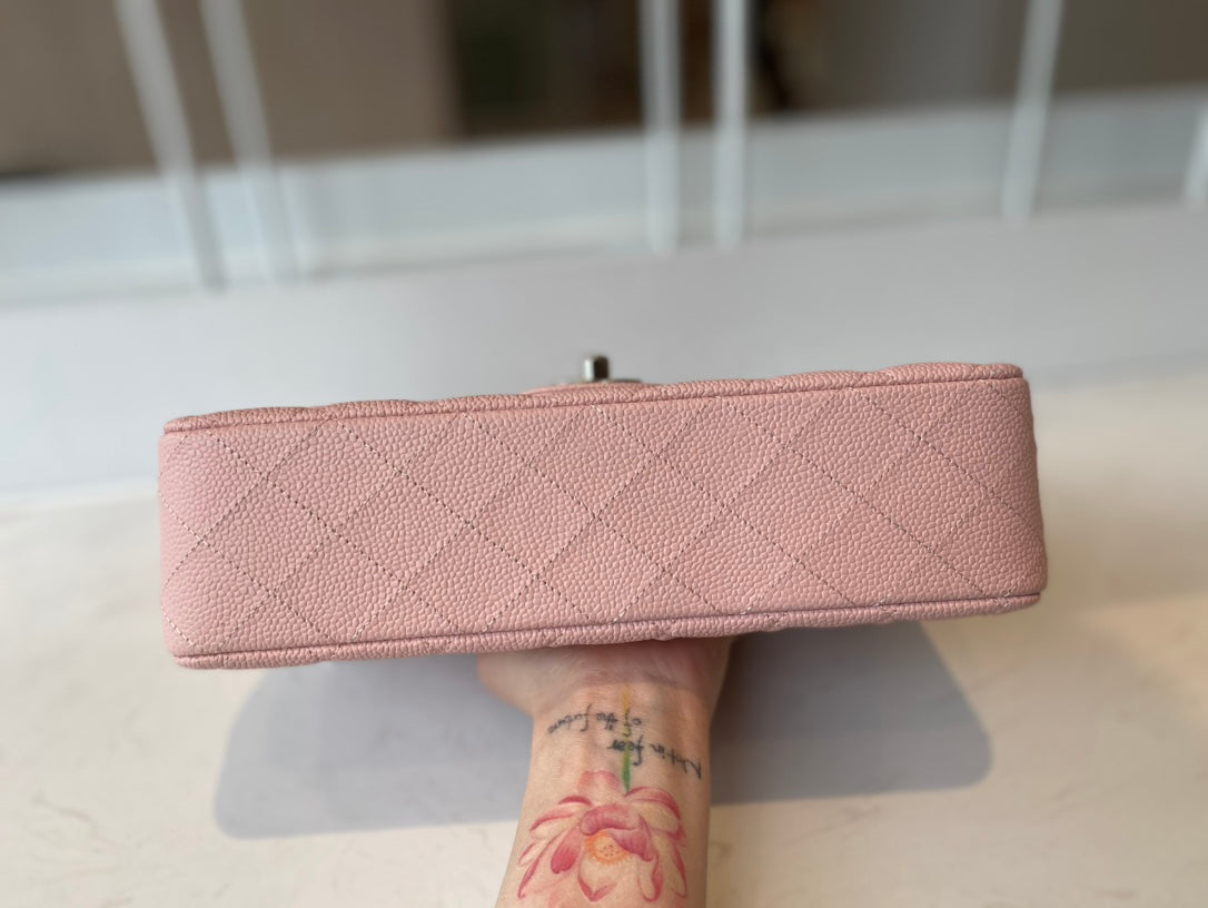 [TOP] CHANEL Classic Flap Bag Caviar Medium 25.5cm – 2 Colors