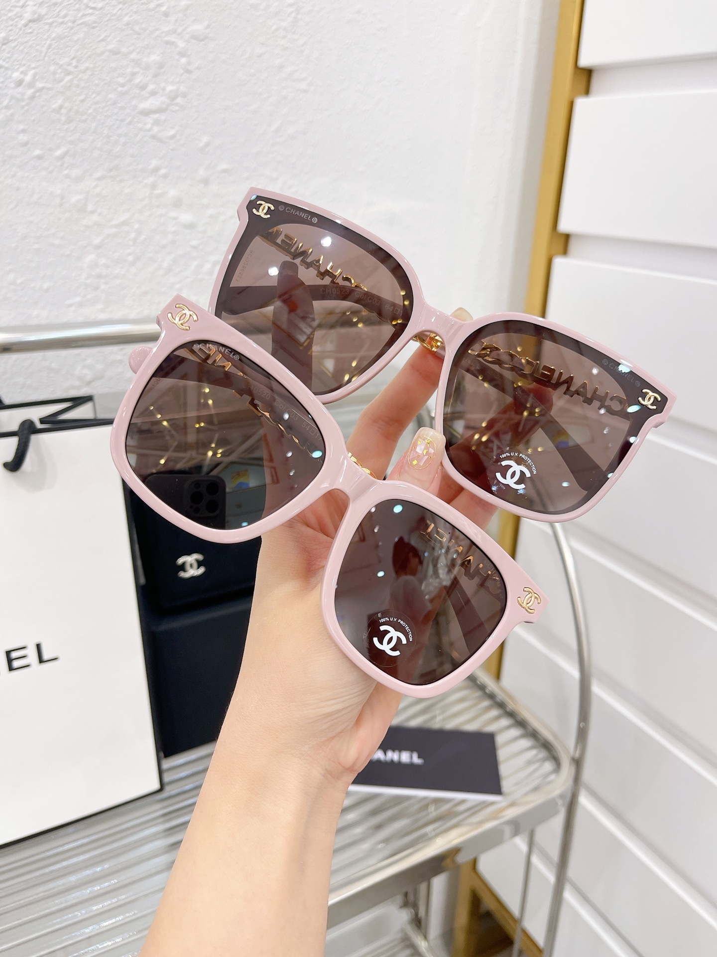 [TOP] CHANEL Sunglasses - Pink